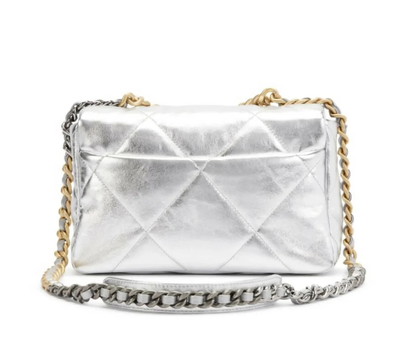 19 Silver Quilted Handbag - Endless - UAE Rental and Resale for Women's Fashion