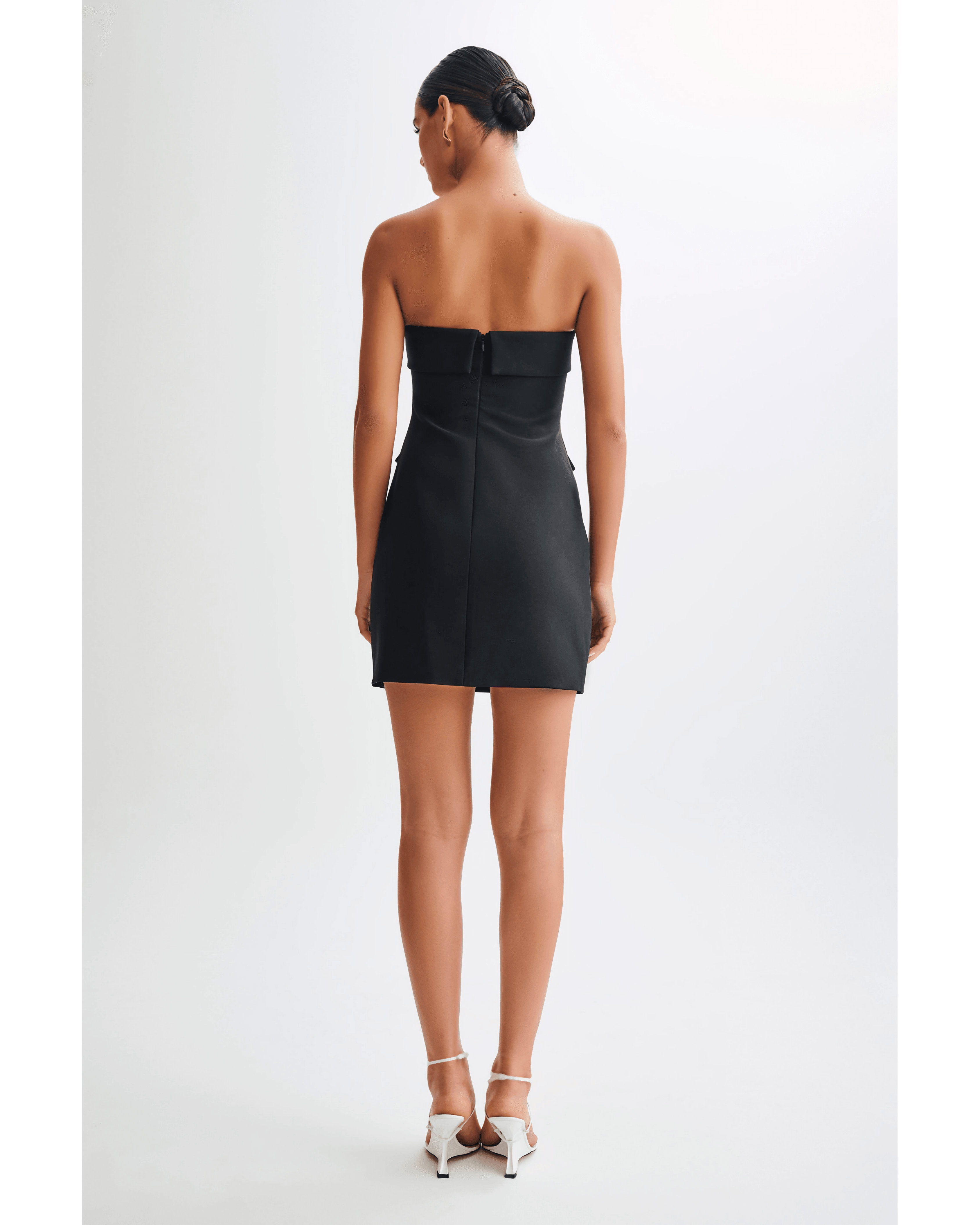 Abbie Strapless Suiting Mini Dress - Endless - UAE Rental and Resale for Women's Fashion