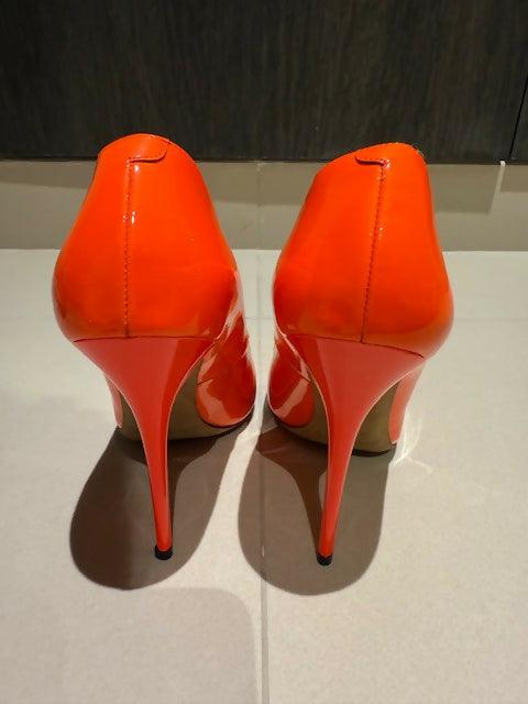 Abel Patent Leather Pumps - Endless - UAE Rental and Resale for Women's Fashion