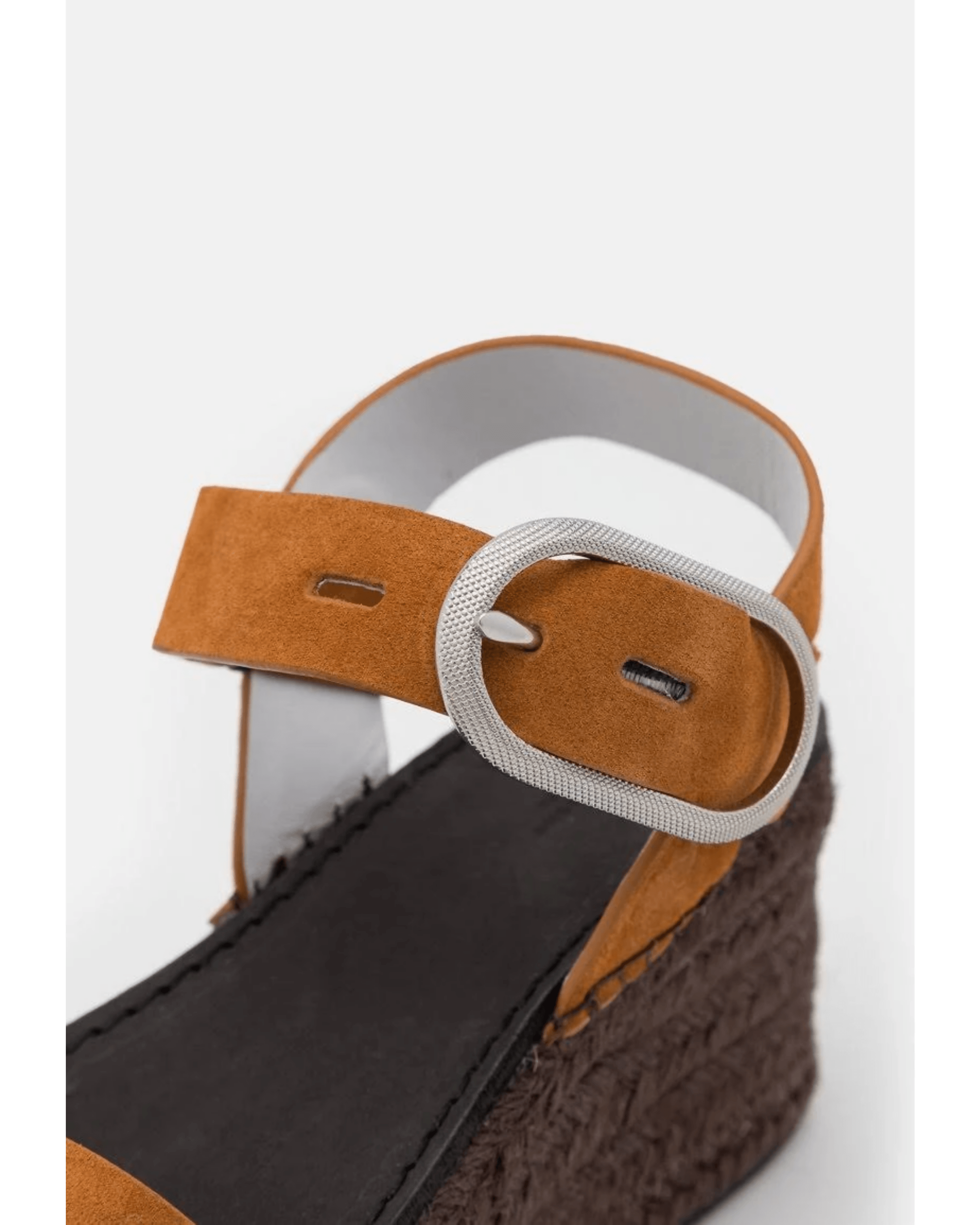 Ansley Buckle Espadrille - Endless - UAE Rental and Resale for Women's Fashion