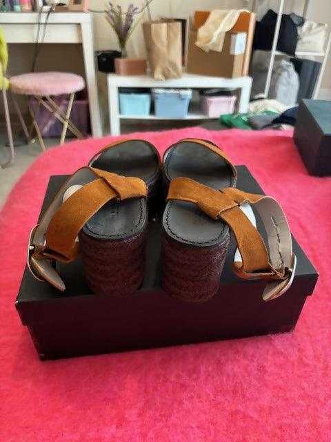 Ansley Buckle Espadrille - Endless - UAE Rental and Resale for Women's Fashion