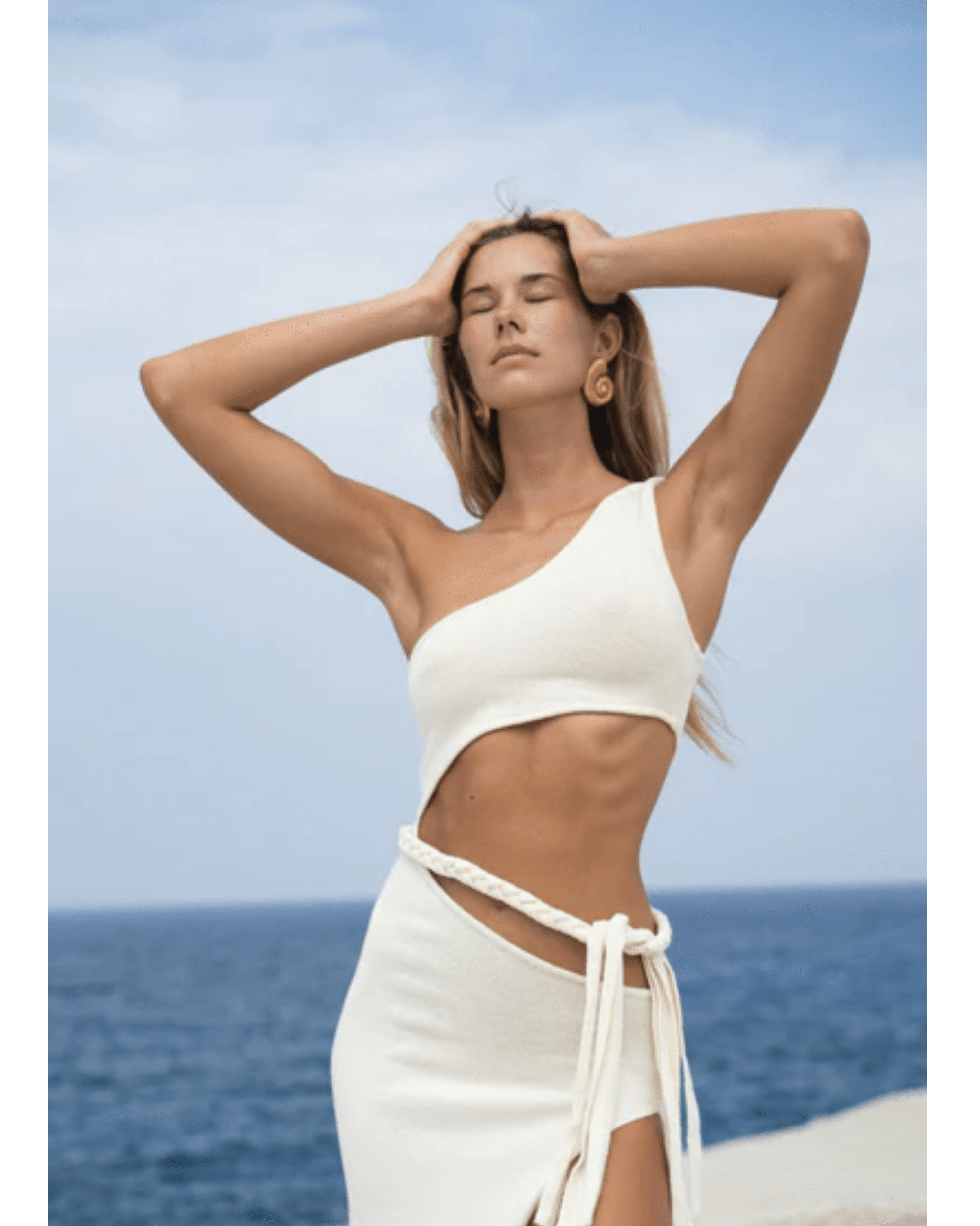 Arcadia Maxi Dress - Endless - UAE Rental and Resale for Women's Fashion