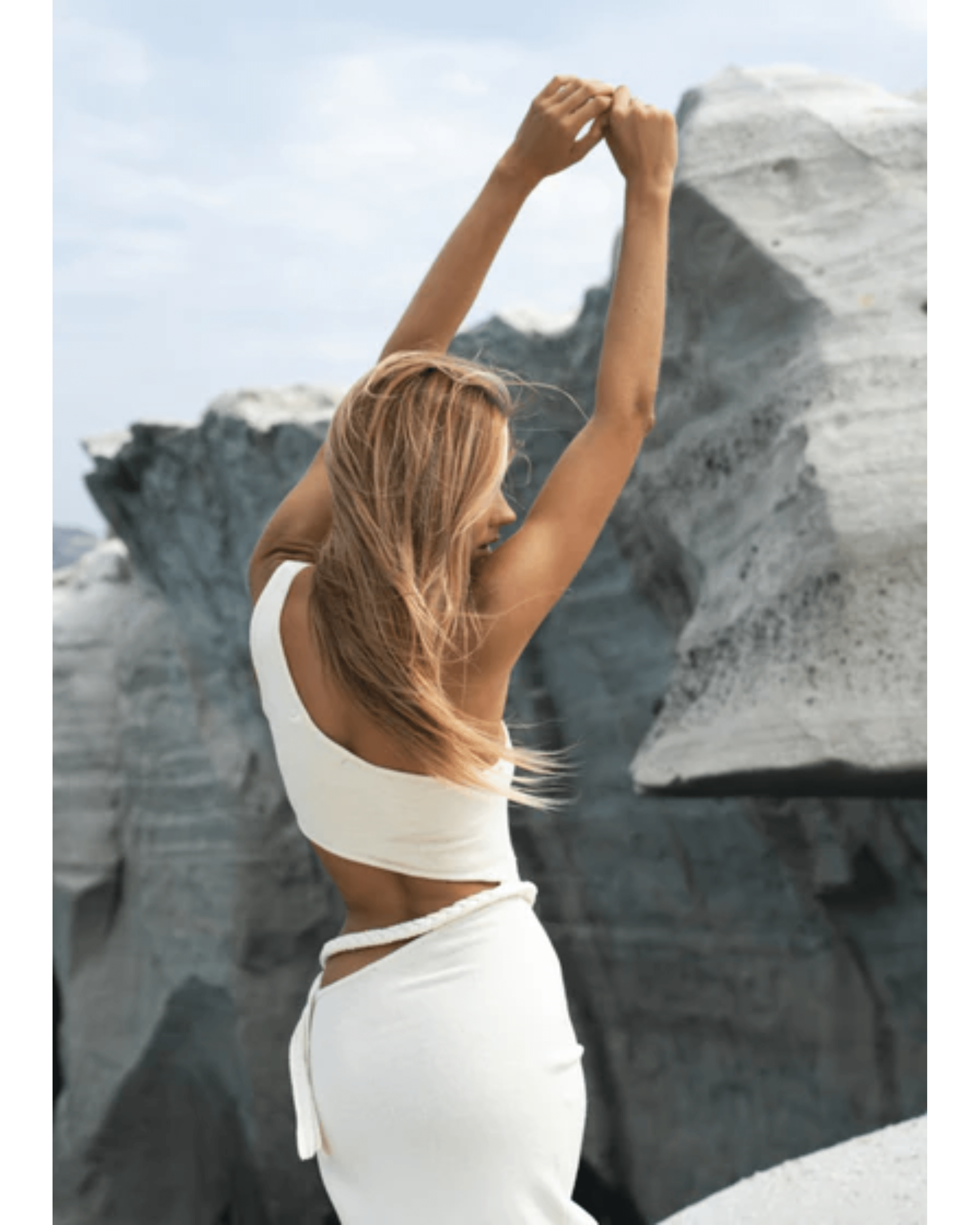 Arcadia Maxi Dress - Endless - UAE Rental and Resale for Women's Fashion