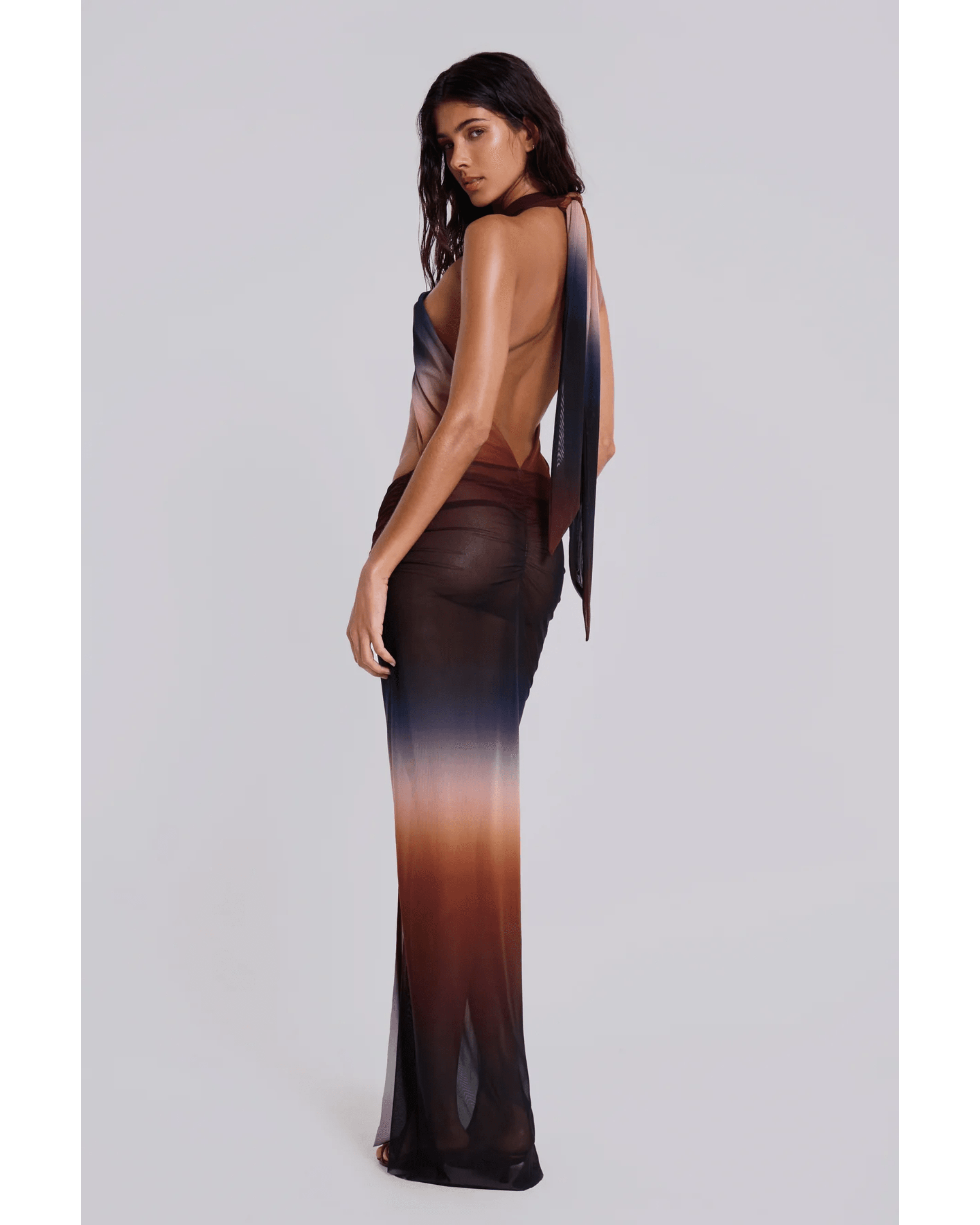 Azevedo Knotted Halter Maxi Dress - Endless - UAE Rental and Resale for Women's Fashion
