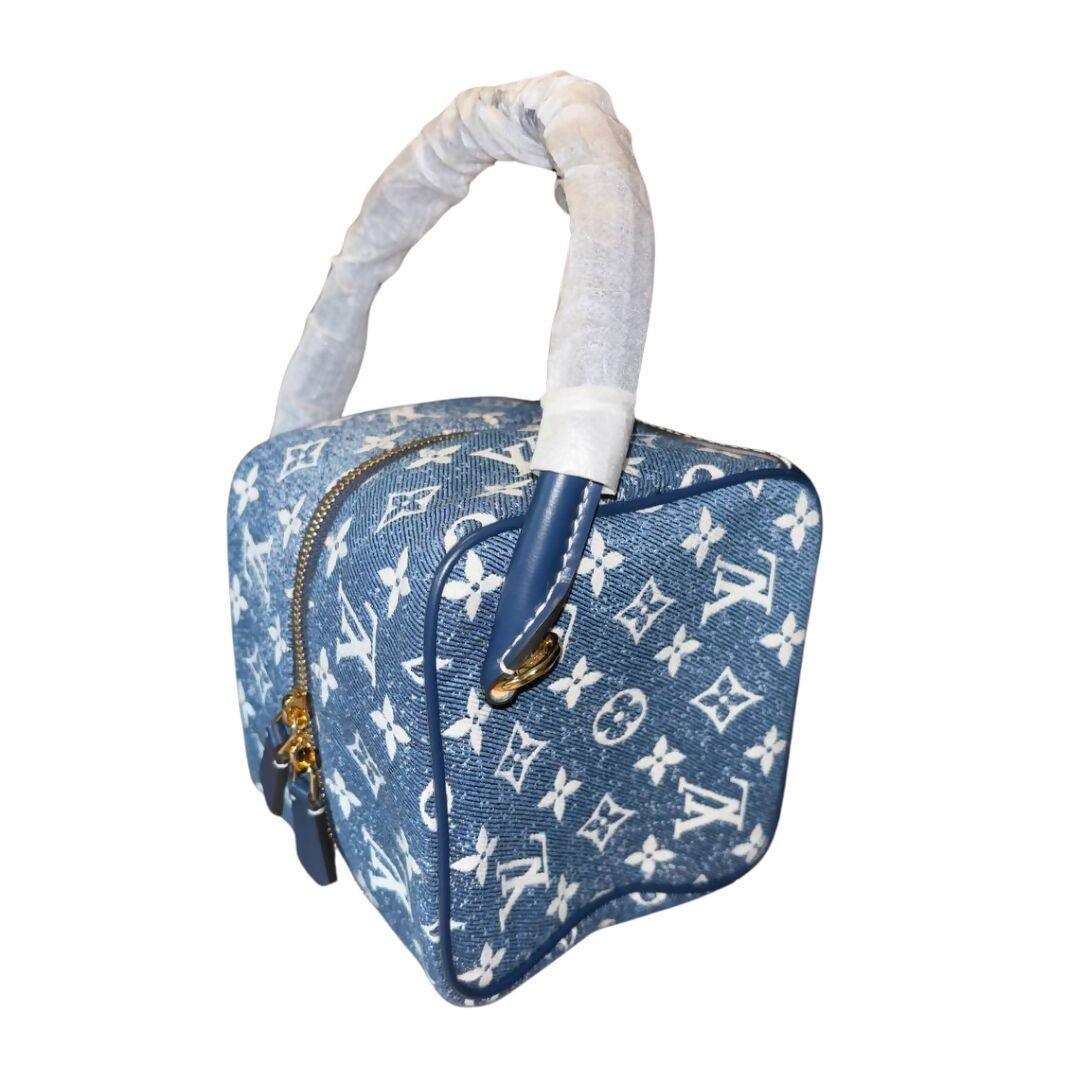 Bandoulière Square Bag - Endless - UAE Rental and Resale for Women's Fashion