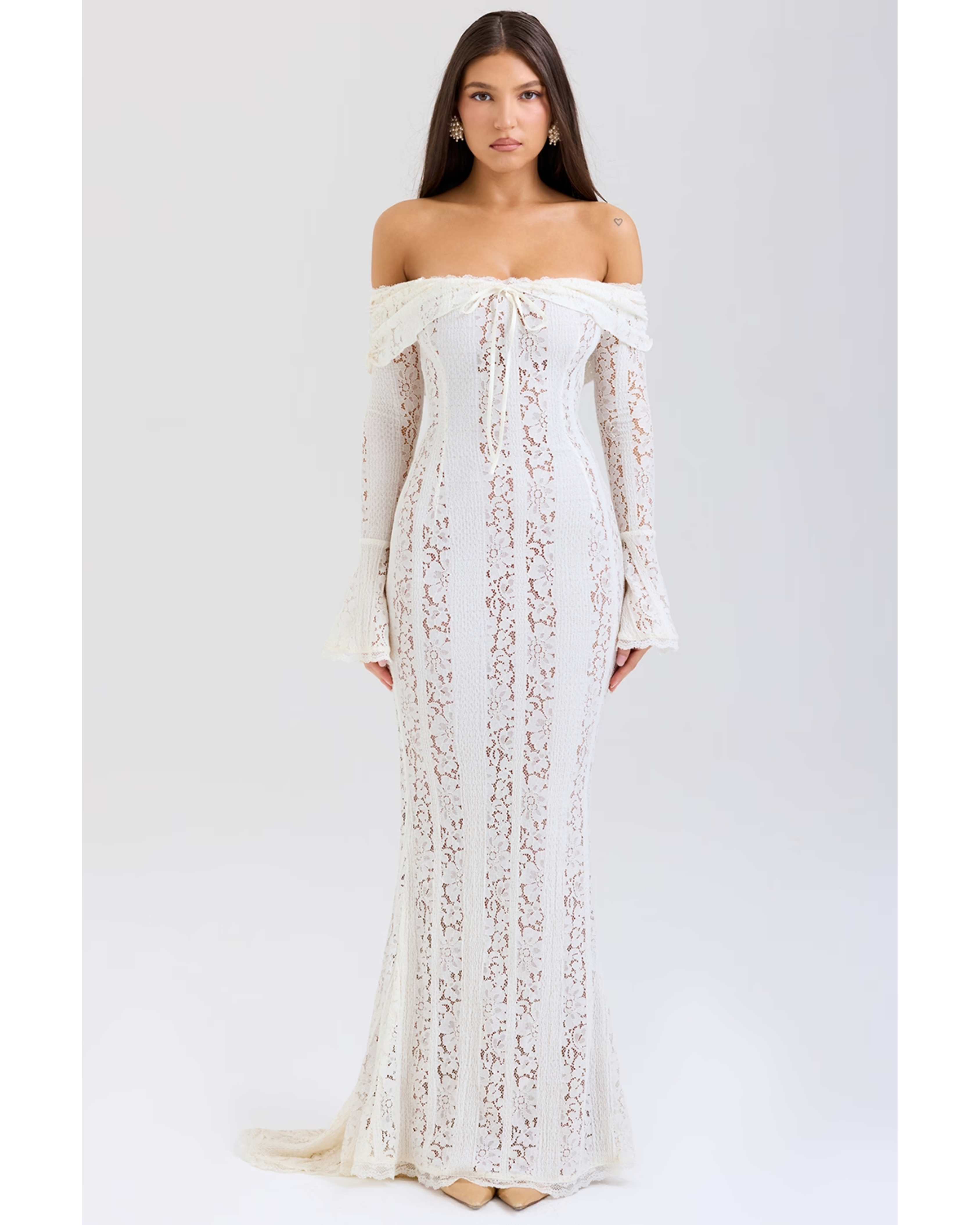 Belle Vintage Floral Lace Off Shoulder Maxi Dress - Endless - UAE Rental and Resale for Women's Fashion