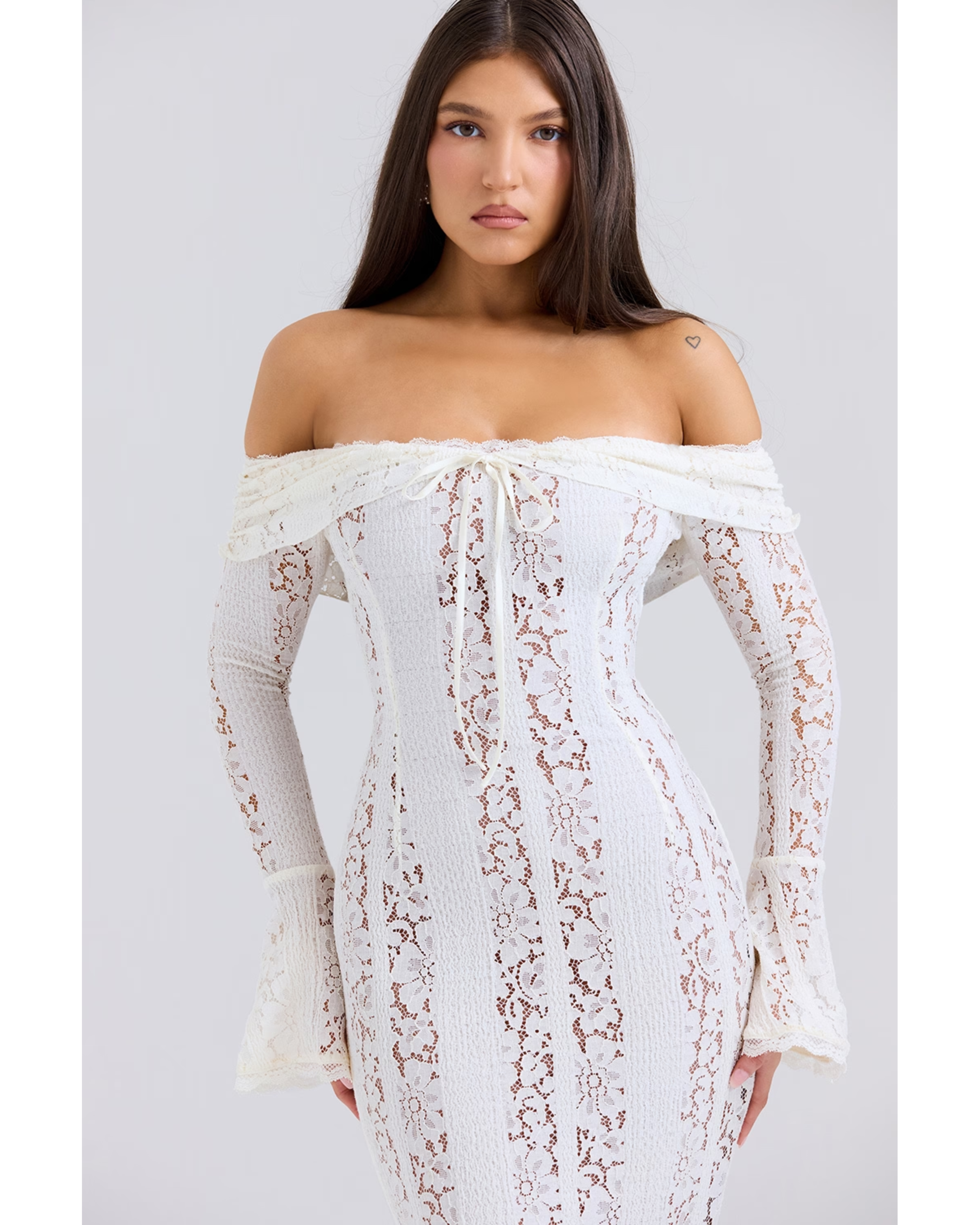 Belle Vintage Floral Lace Off Shoulder Maxi Dress - Endless - UAE Rental and Resale for Women's Fashion
