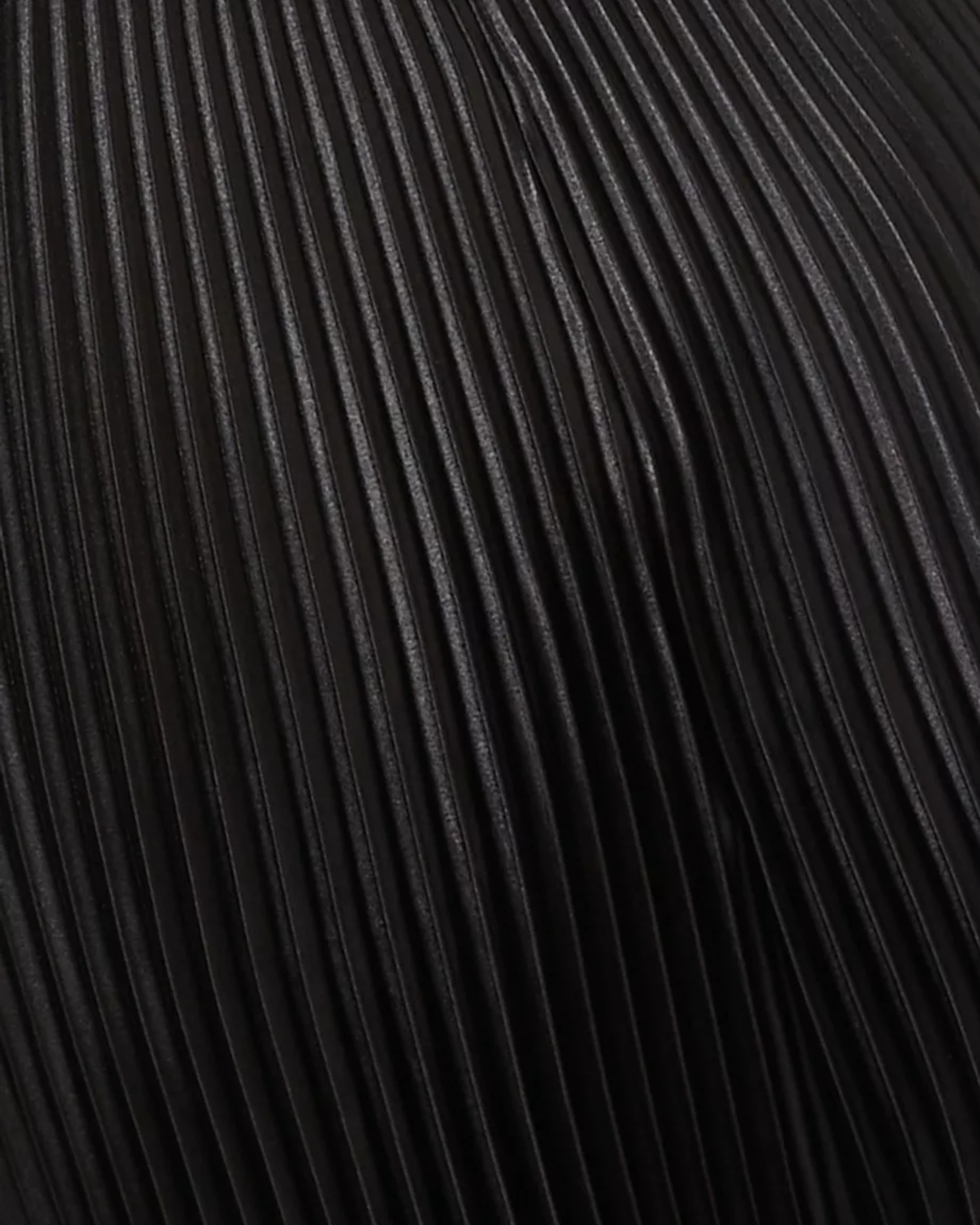 Bisous Pleated Pants - Endless - UAE Rental and Resale for Women's Fashion
