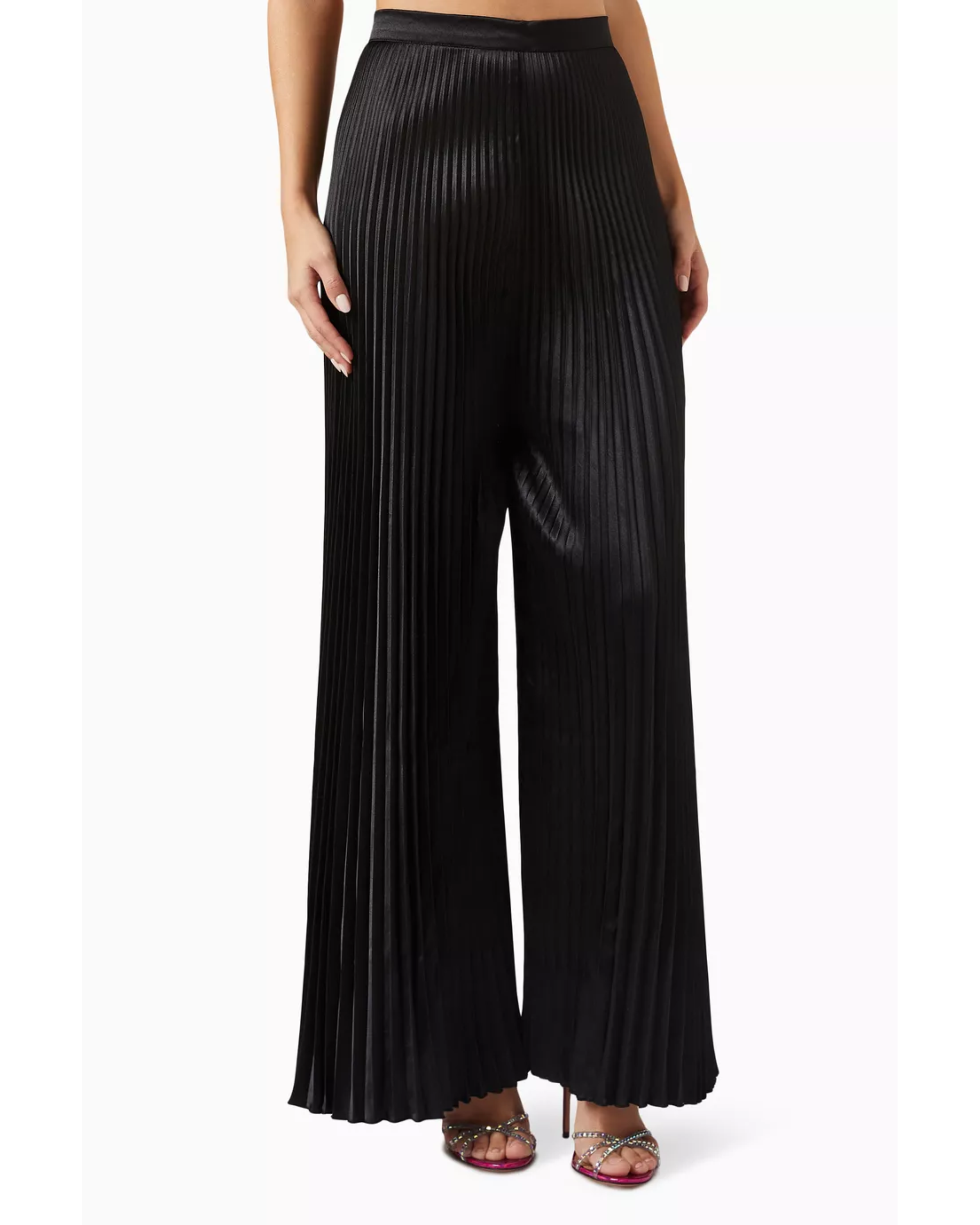 Bisous Pleated Pants - Endless - UAE Rental and Resale for Women's Fashion