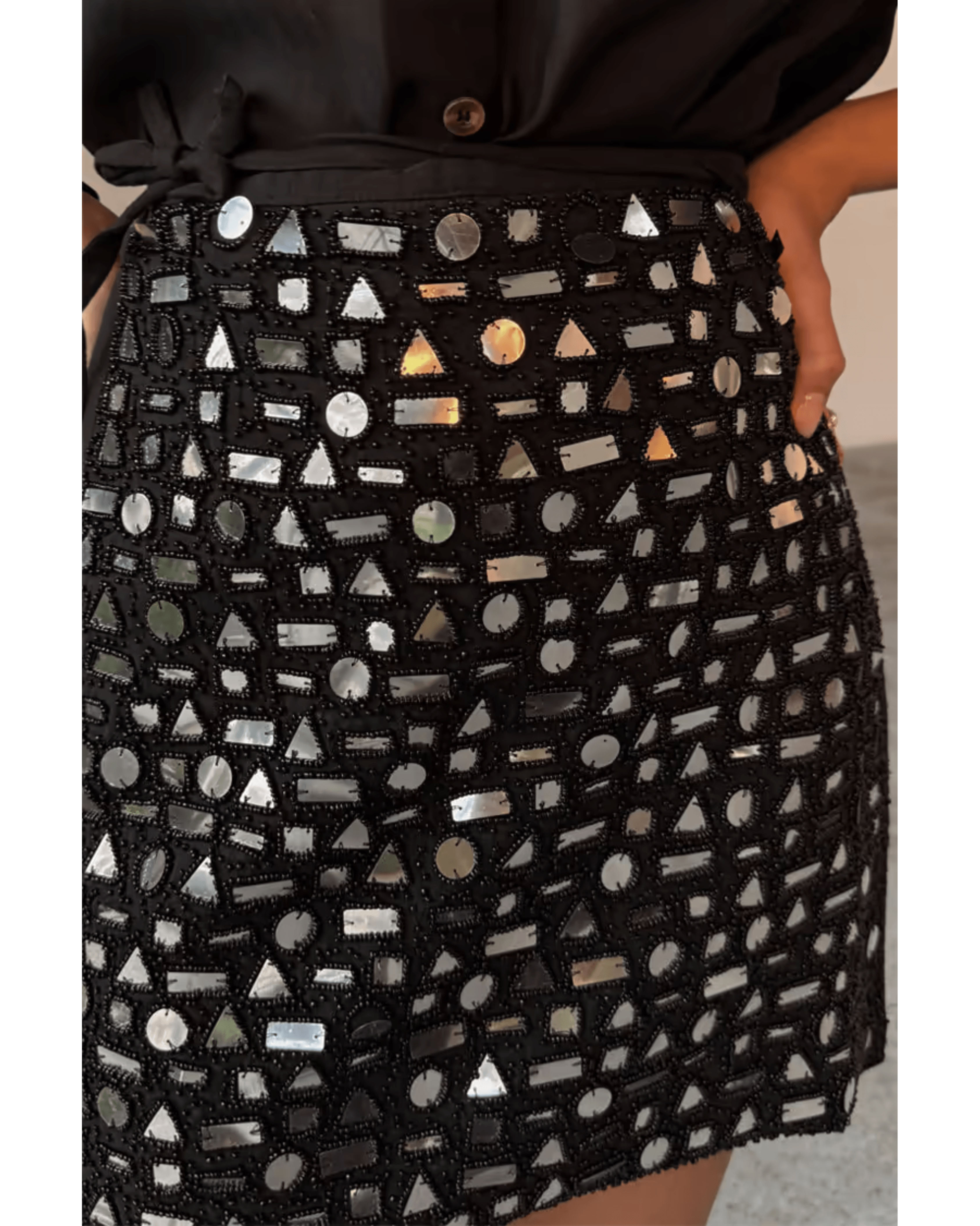 Black Beaded Mirror Skirt - Endless - UAE Rental and Resale for Women's Fashion