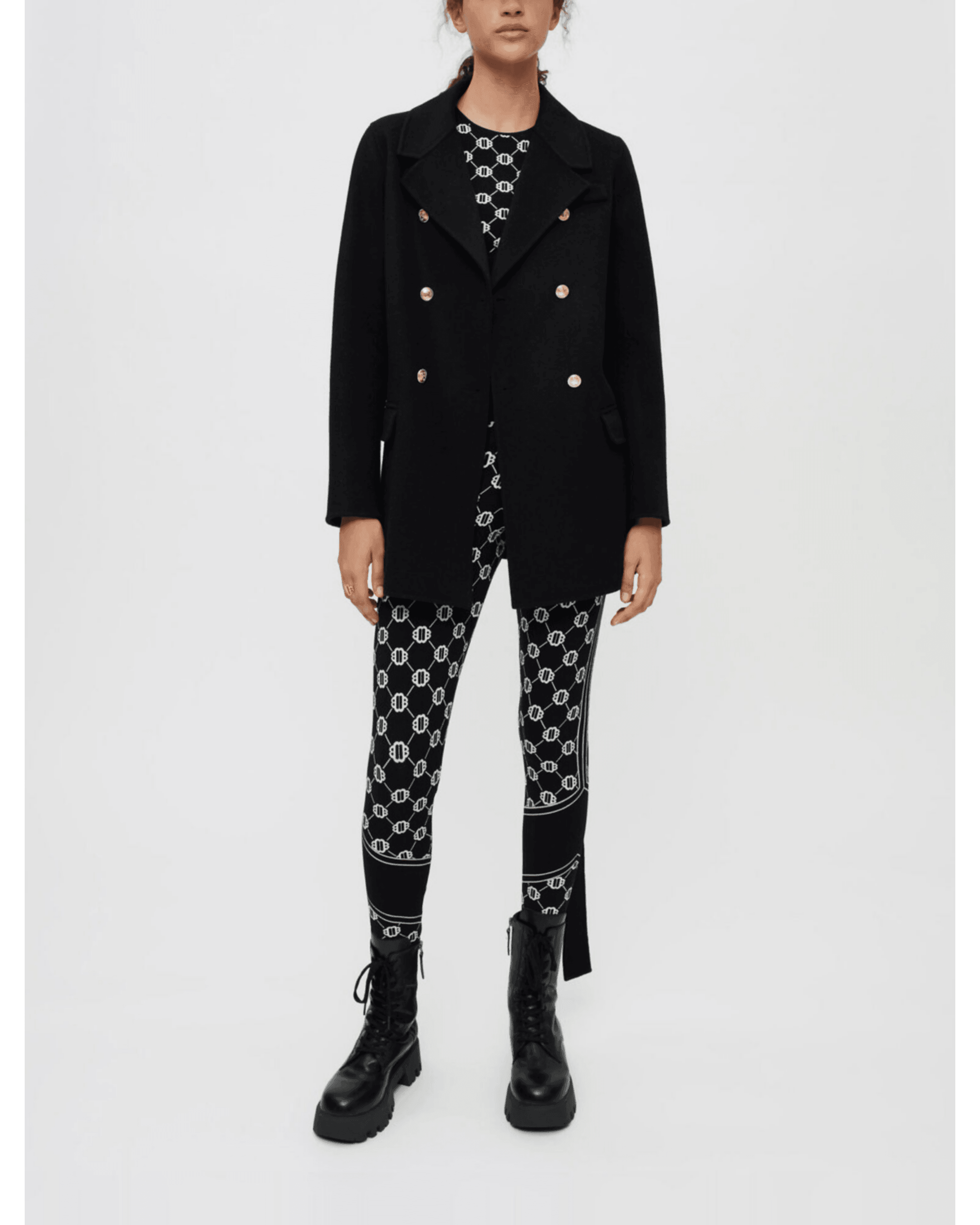 Black Double-Faced Coat With Belt - Endless - UAE Rental and Resale for Women's Fashion