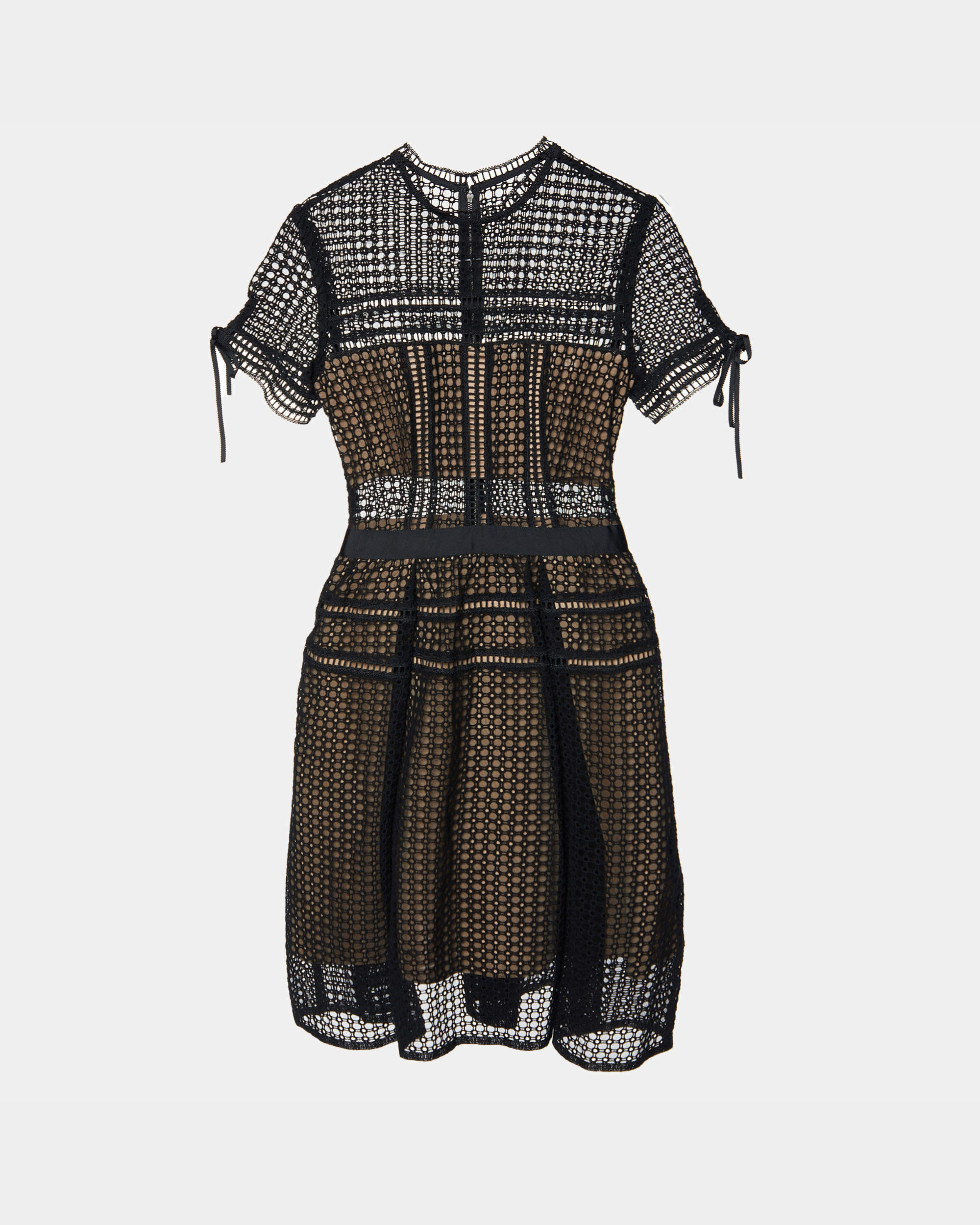 Black Eyelet Lace Pleated Aurelia Dress - Endless - UAE Rental and Resale for Women's Fashion