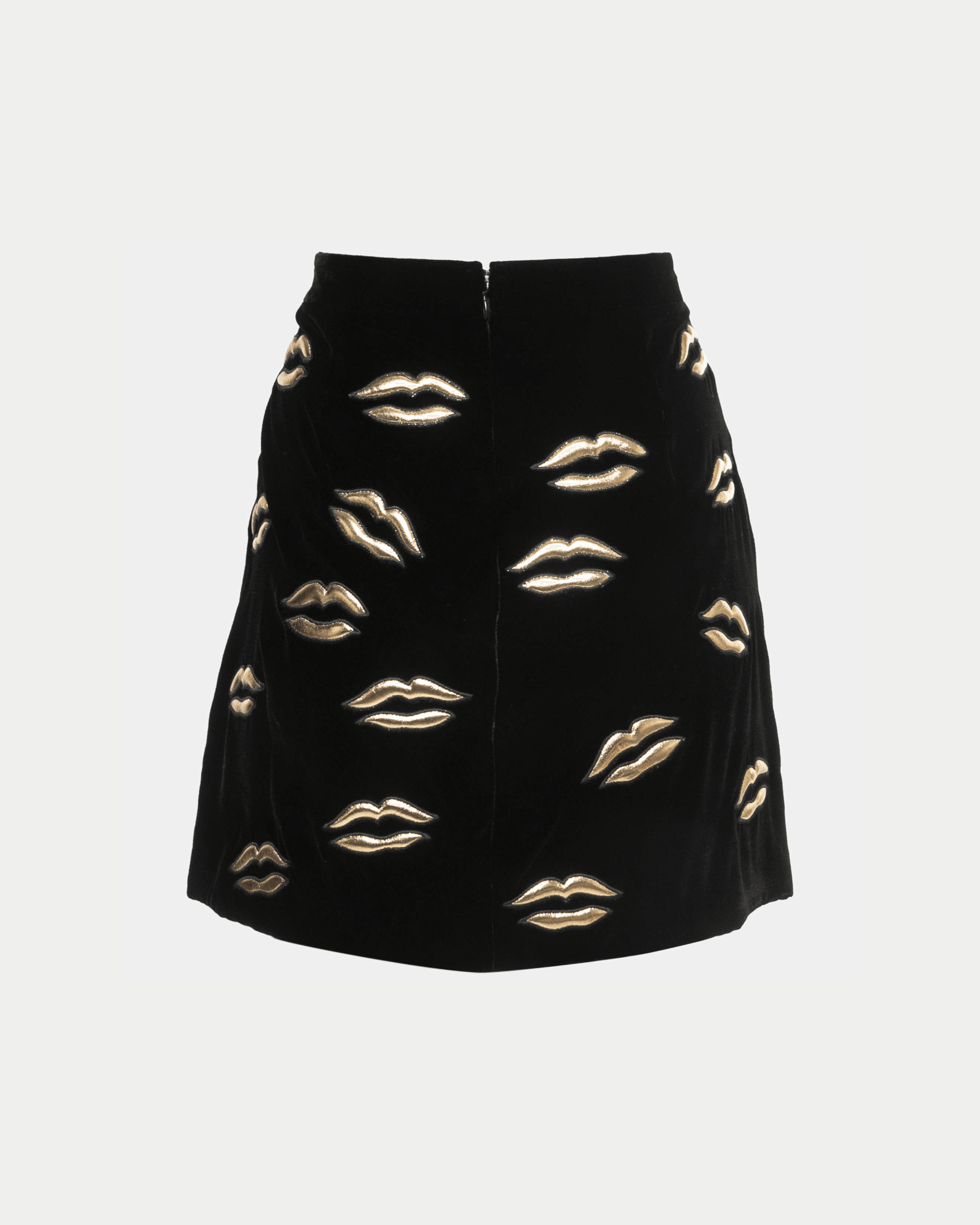 Black Velvet Lip Appliqued Mini Skirt - Endless - UAE Rental and Resale for Women's Fashion