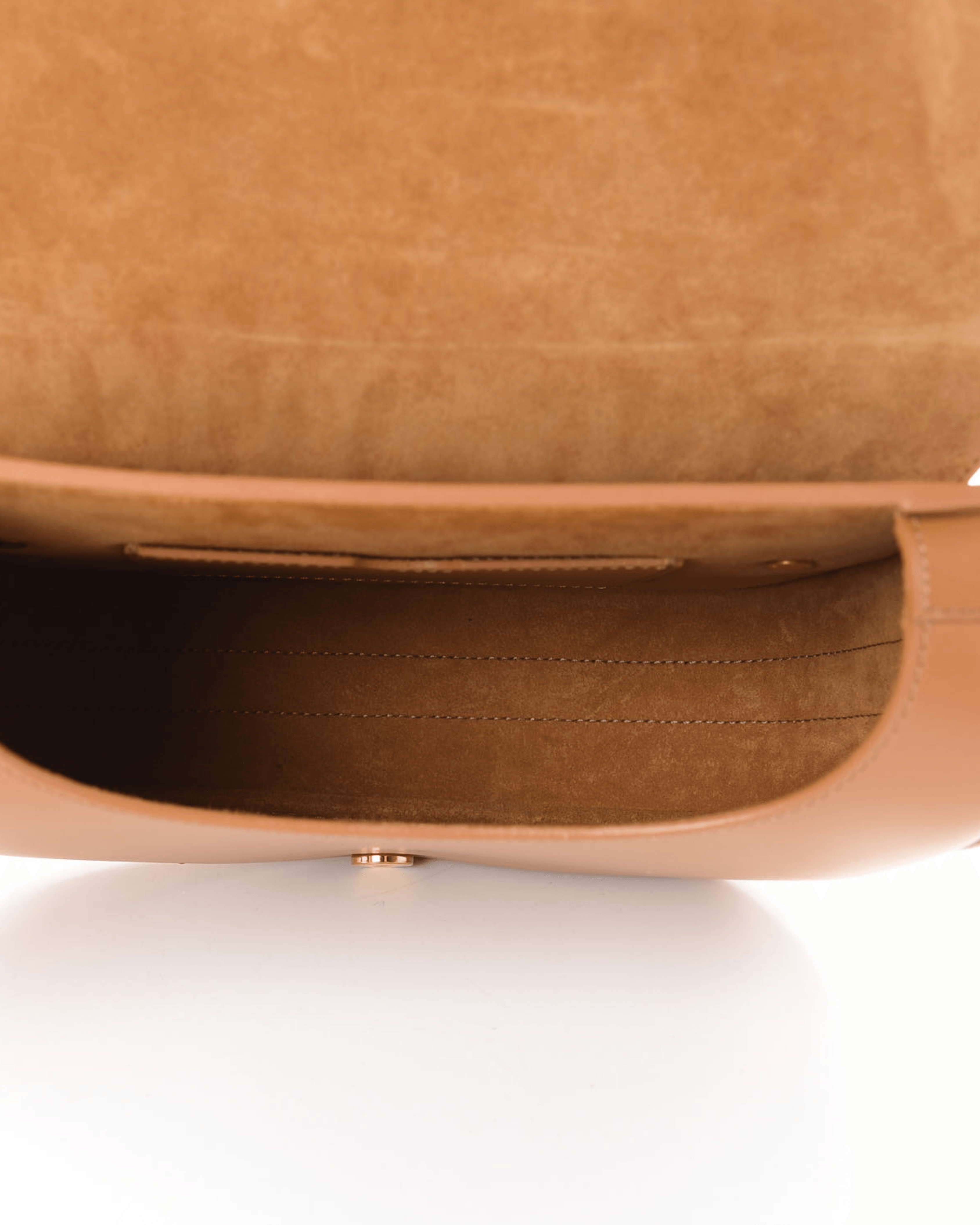 Bobby Bag Medium - Endless - UAE Rental and Resale for Women's Fashion
