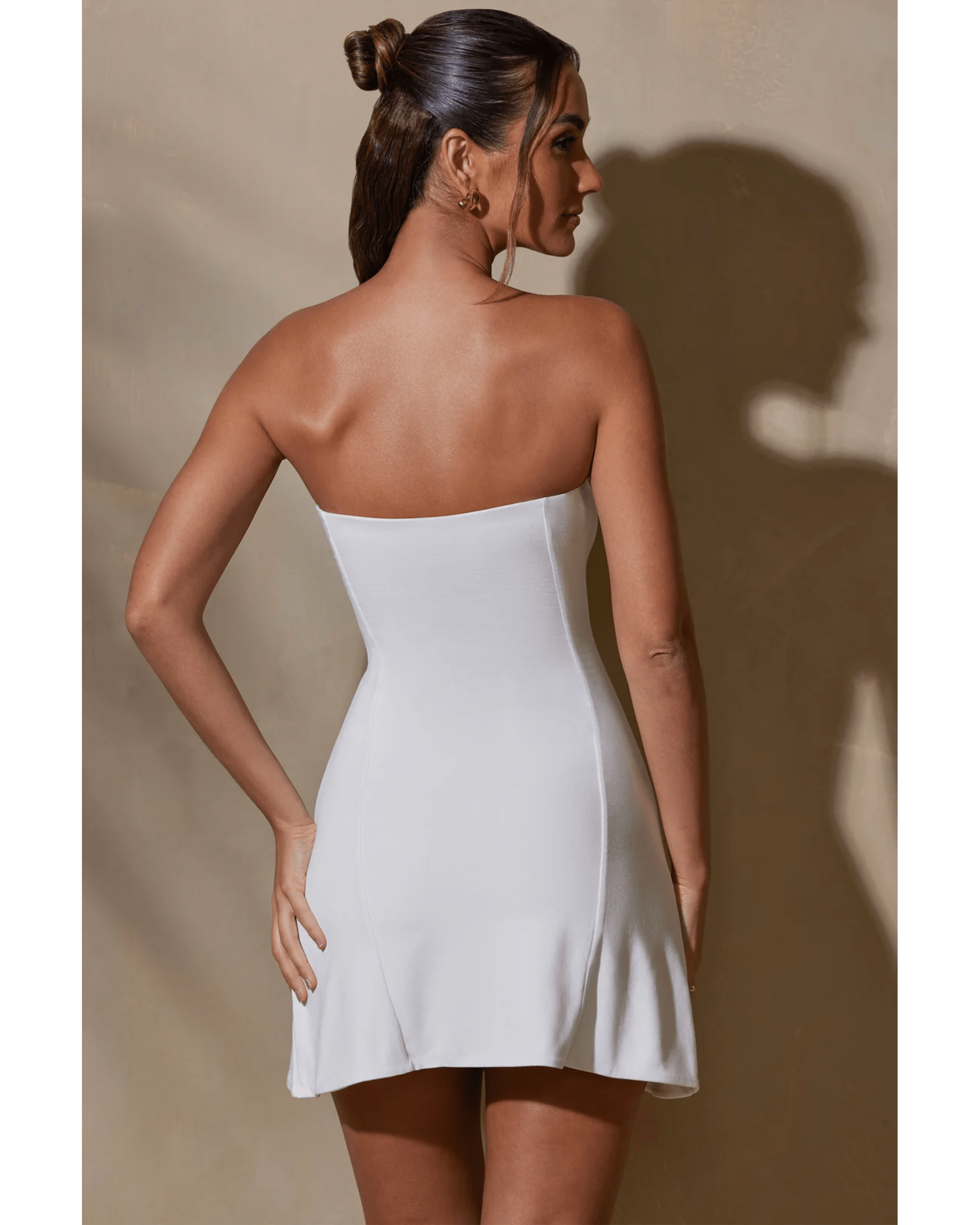 Brielle Bandeau Neckline Mini Dress - Endless - UAE Rental and Resale for Women's Fashion
