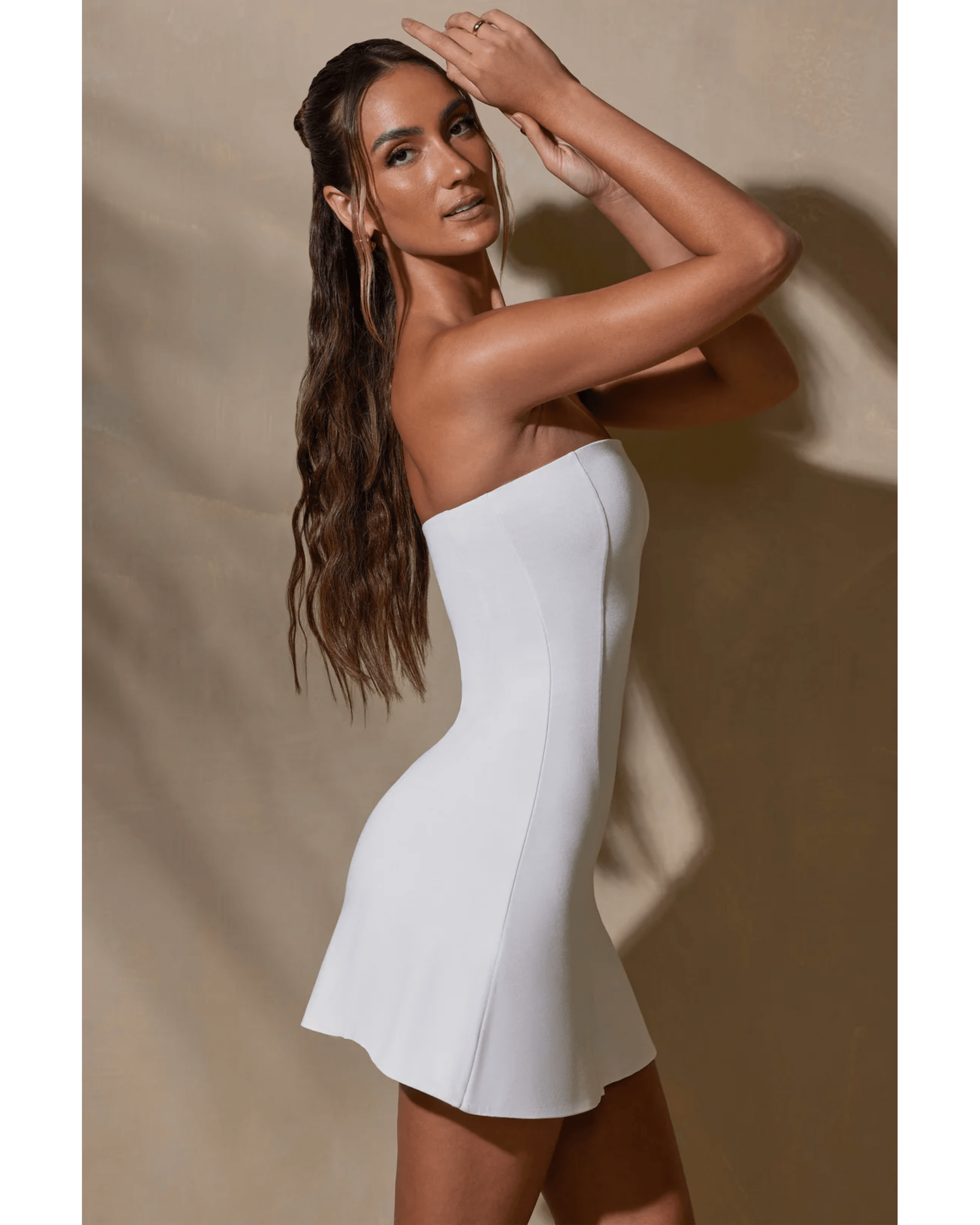 Brielle Bandeau Neckline Mini Dress - Endless - UAE Rental and Resale for Women's Fashion