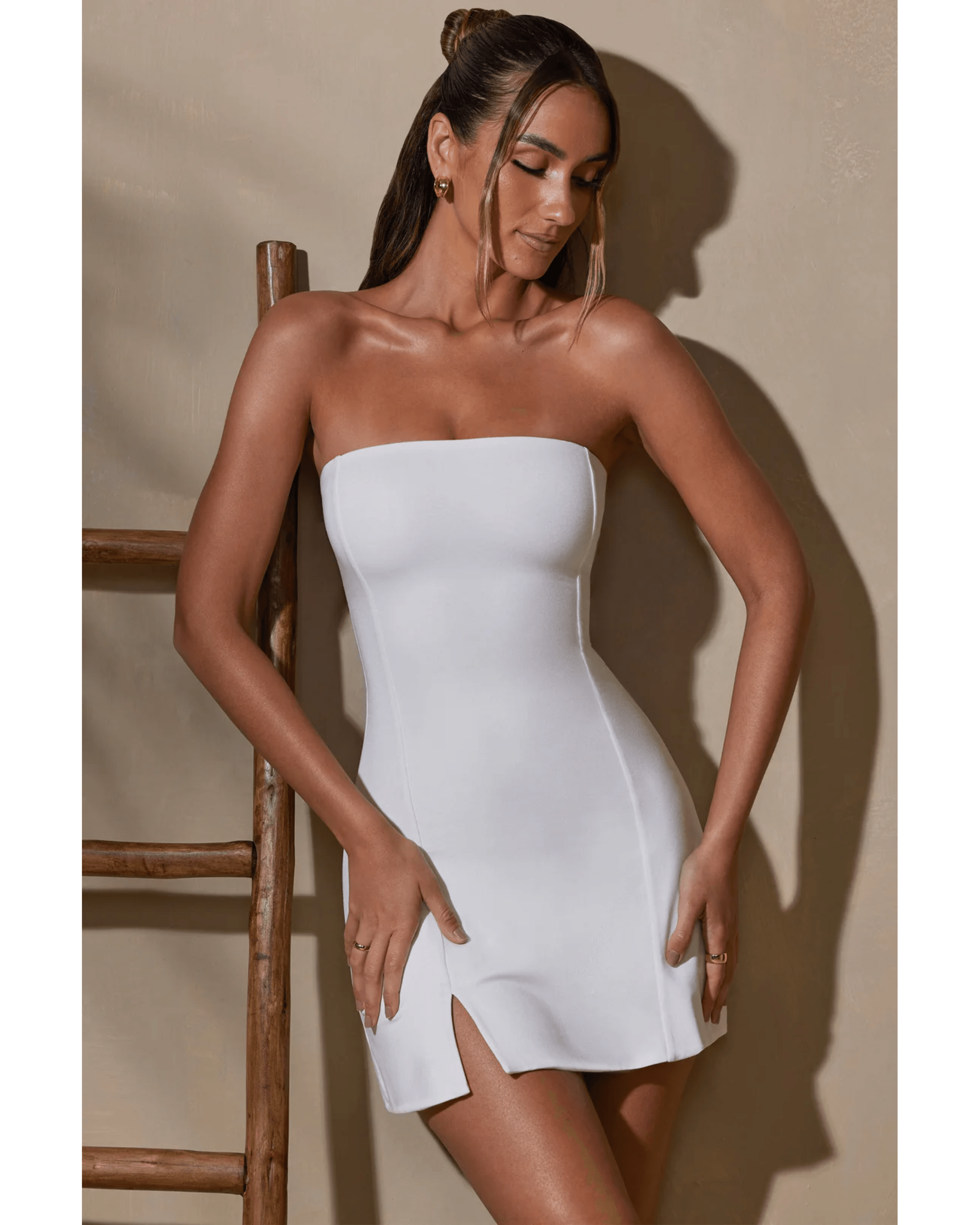 Brielle Bandeau Neckline Mini Dress - Endless - UAE Rental and Resale for Women's Fashion