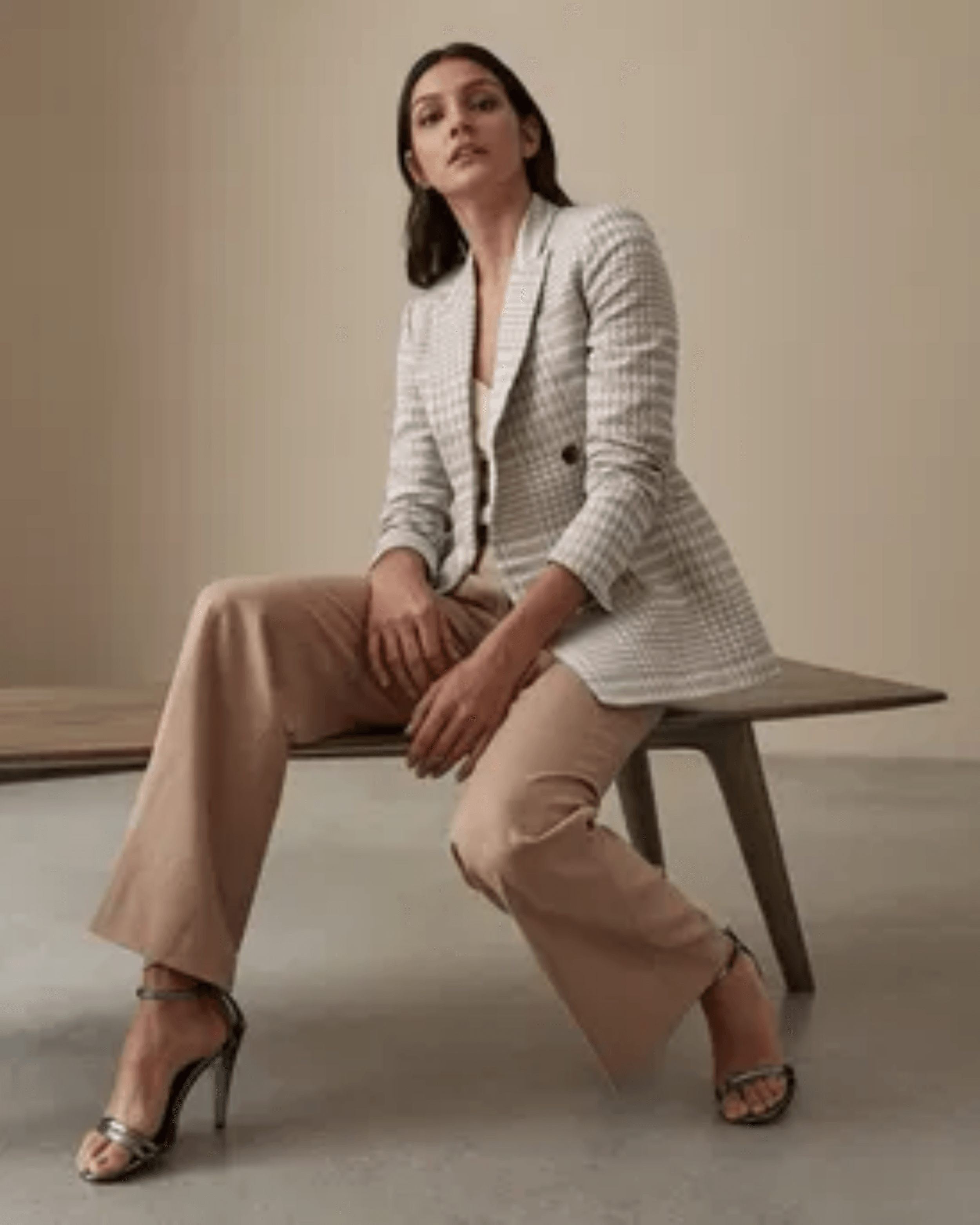 Cali Herringbone Check Blazer - Endless - UAE Rental and Resale for Women's Fashion