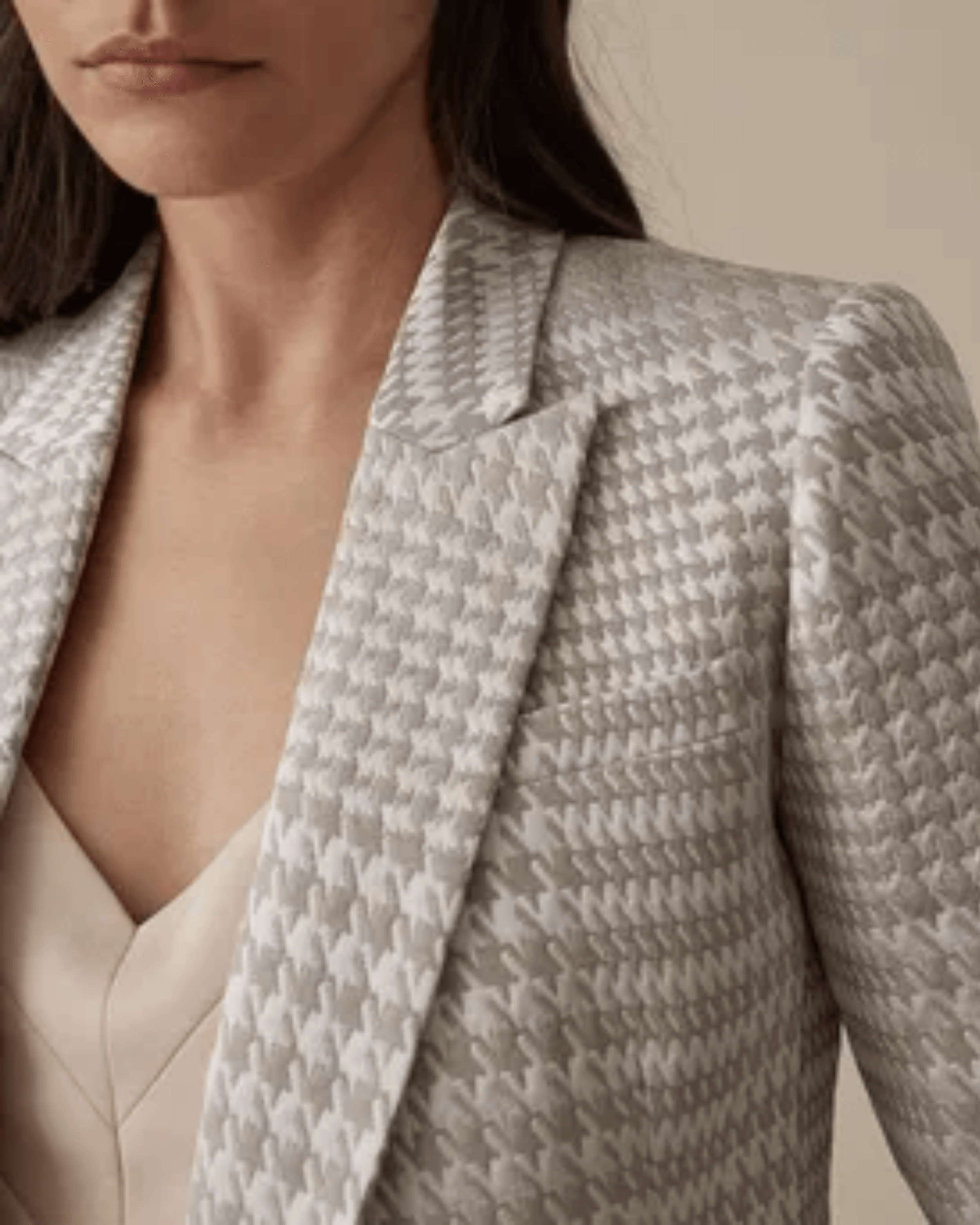 Cali Herringbone Check Blazer - Endless - UAE Rental and Resale for Women's Fashion