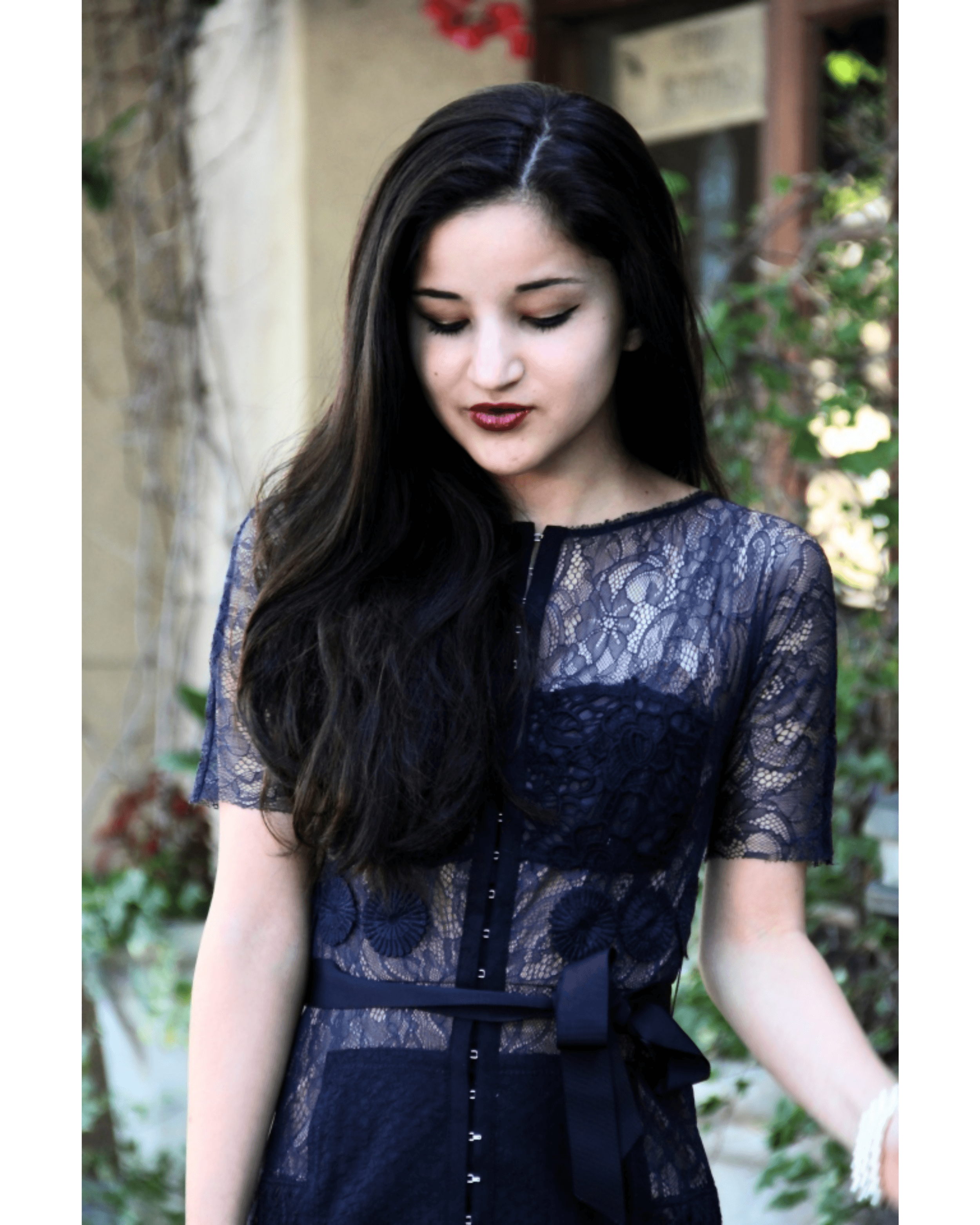 Carissima Lace Dress - Endless - UAE Rental and Resale for Women's Fashion