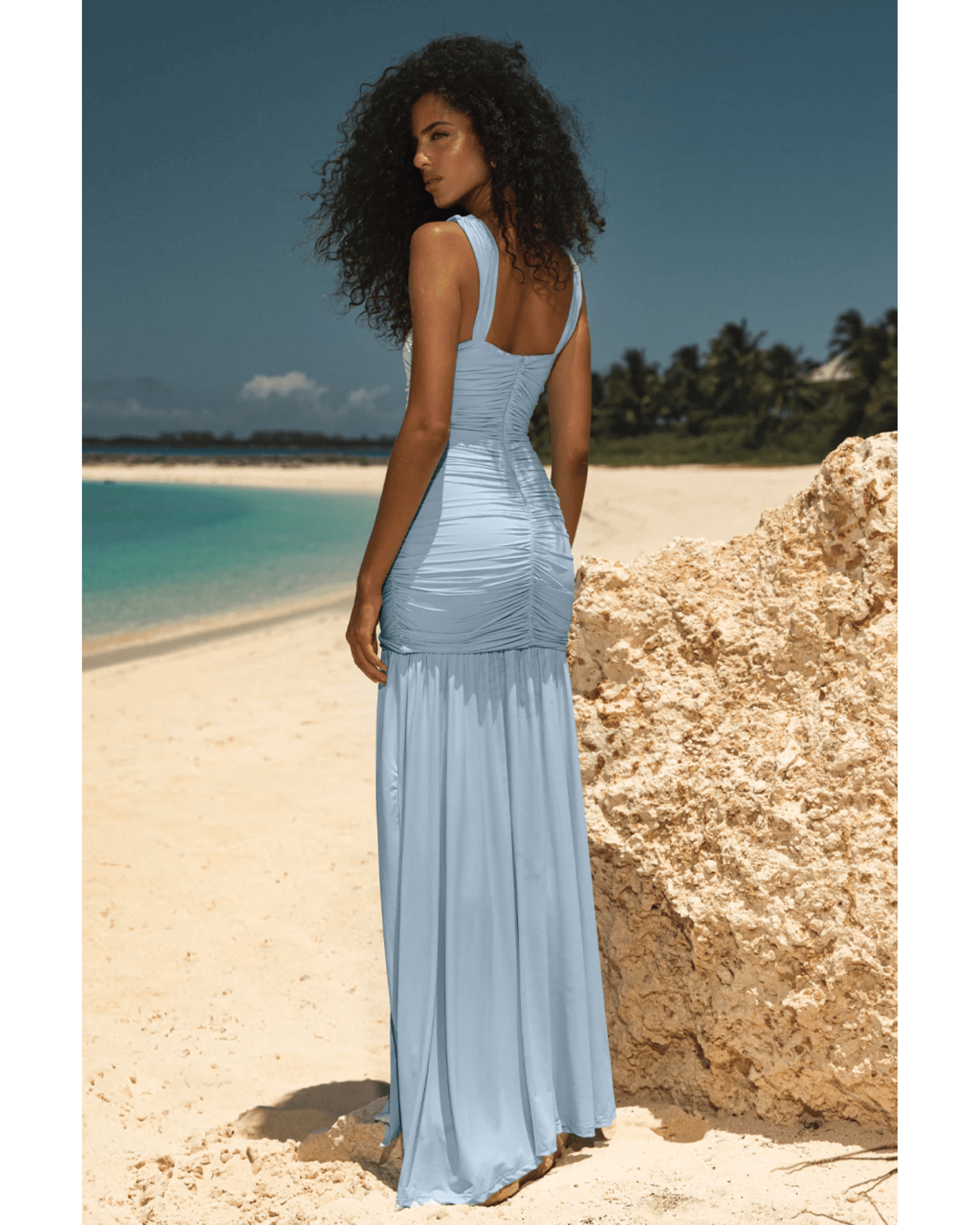 Carly Maxi Dress - Endless - UAE Rental and Resale for Women's Fashion