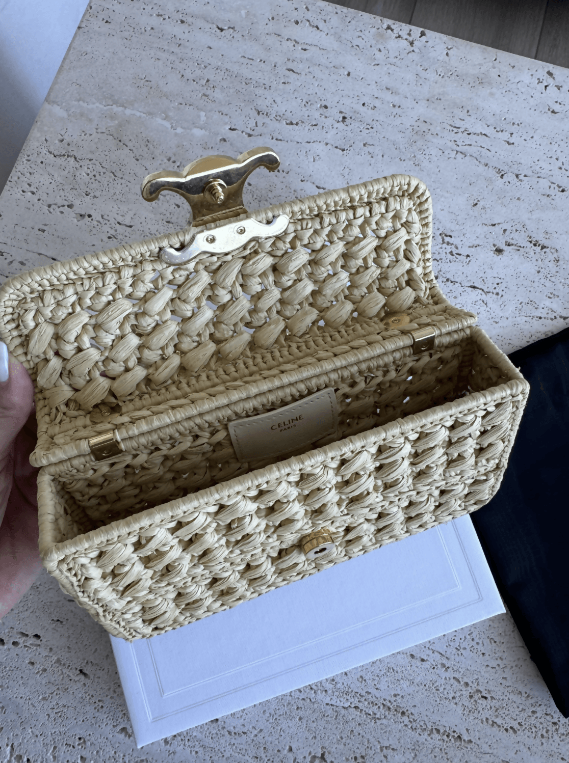 Chain Shoulder Bag Claude in Raffia Effect Textile - Endless - UAE Rental and Resale for Women's Fashion