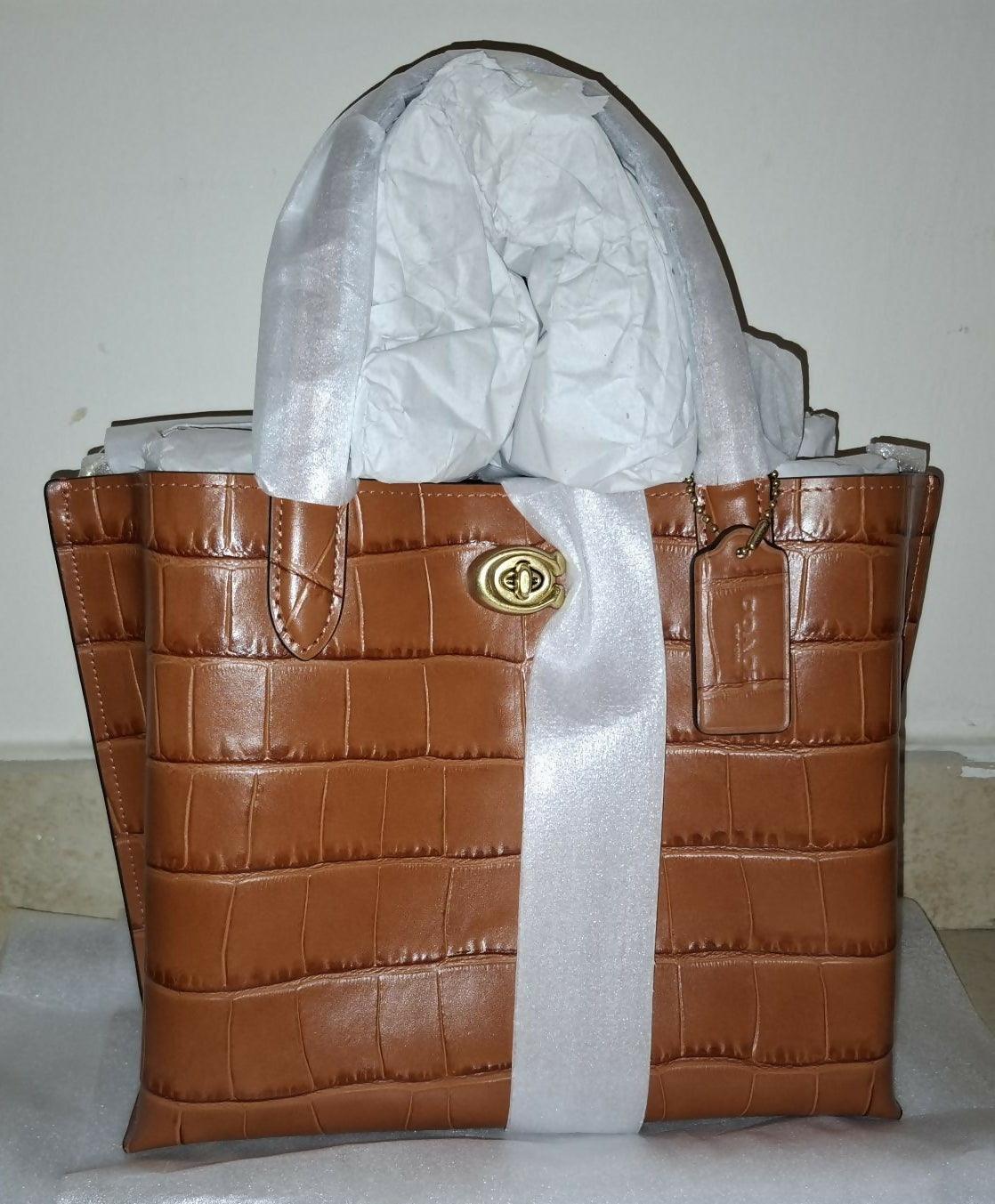 Coach Willow Tote Bag 24 - Endless - UAE Rental and Resale for Women's Fashion
