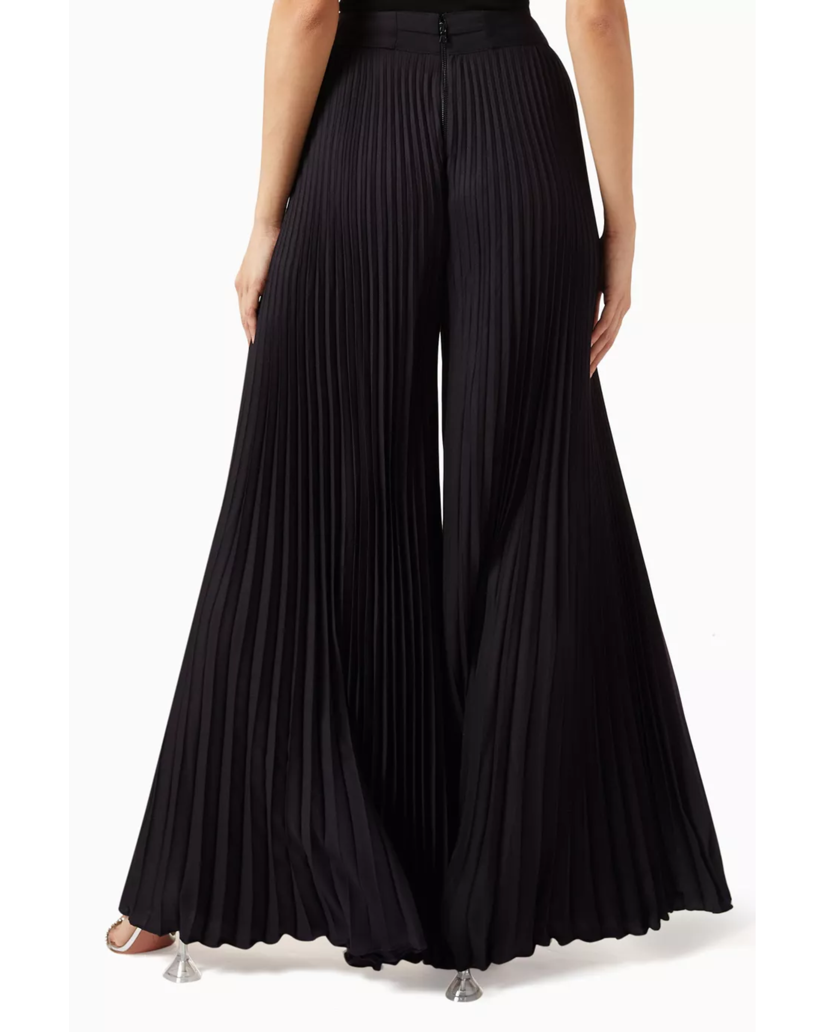 Copen Pants in Crepe - Endless - UAE Rental and Resale for Women's Fashion