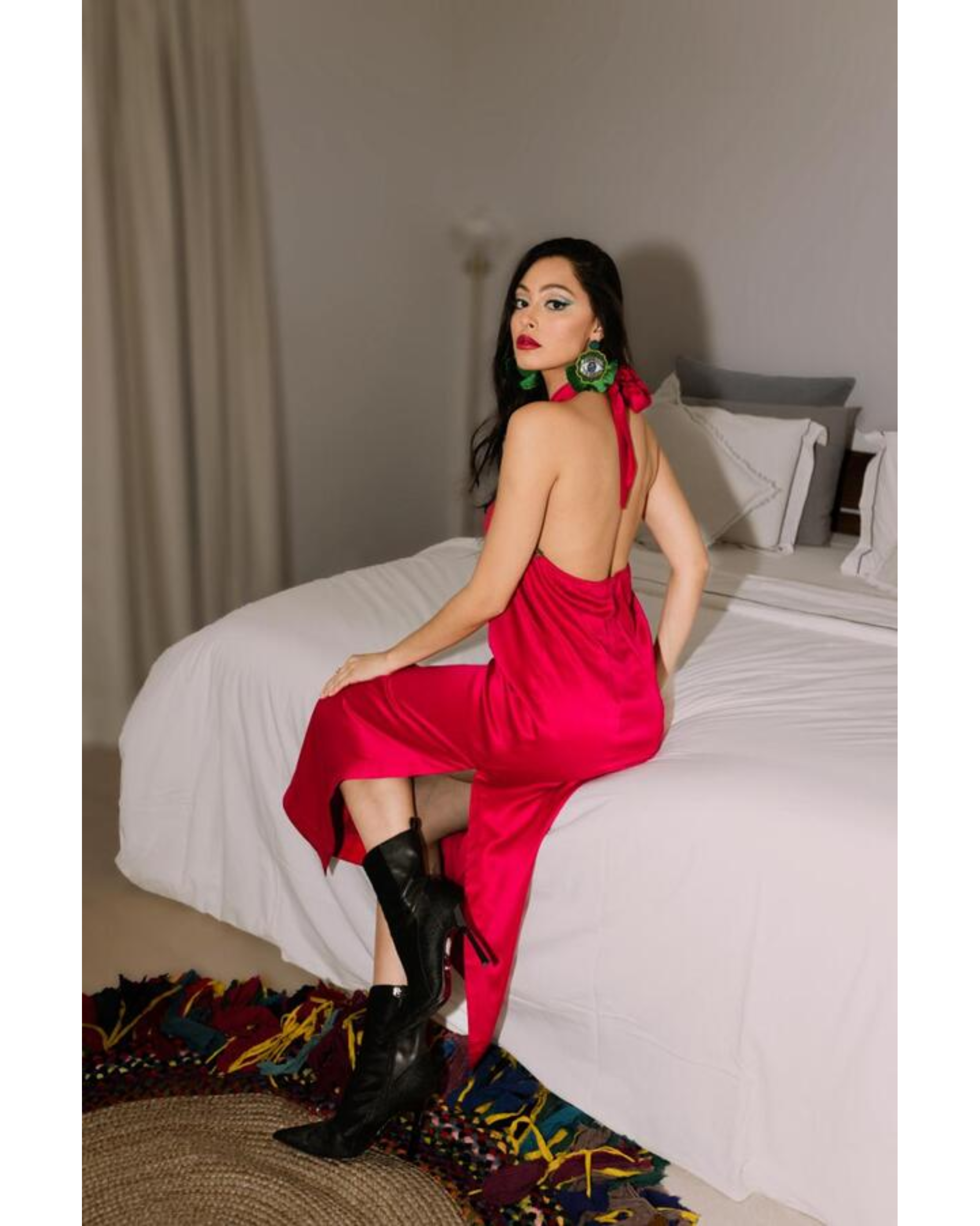 Cosima Knotted High Slit Dress - Endless - UAE Rental and Resale for Women's Fashion