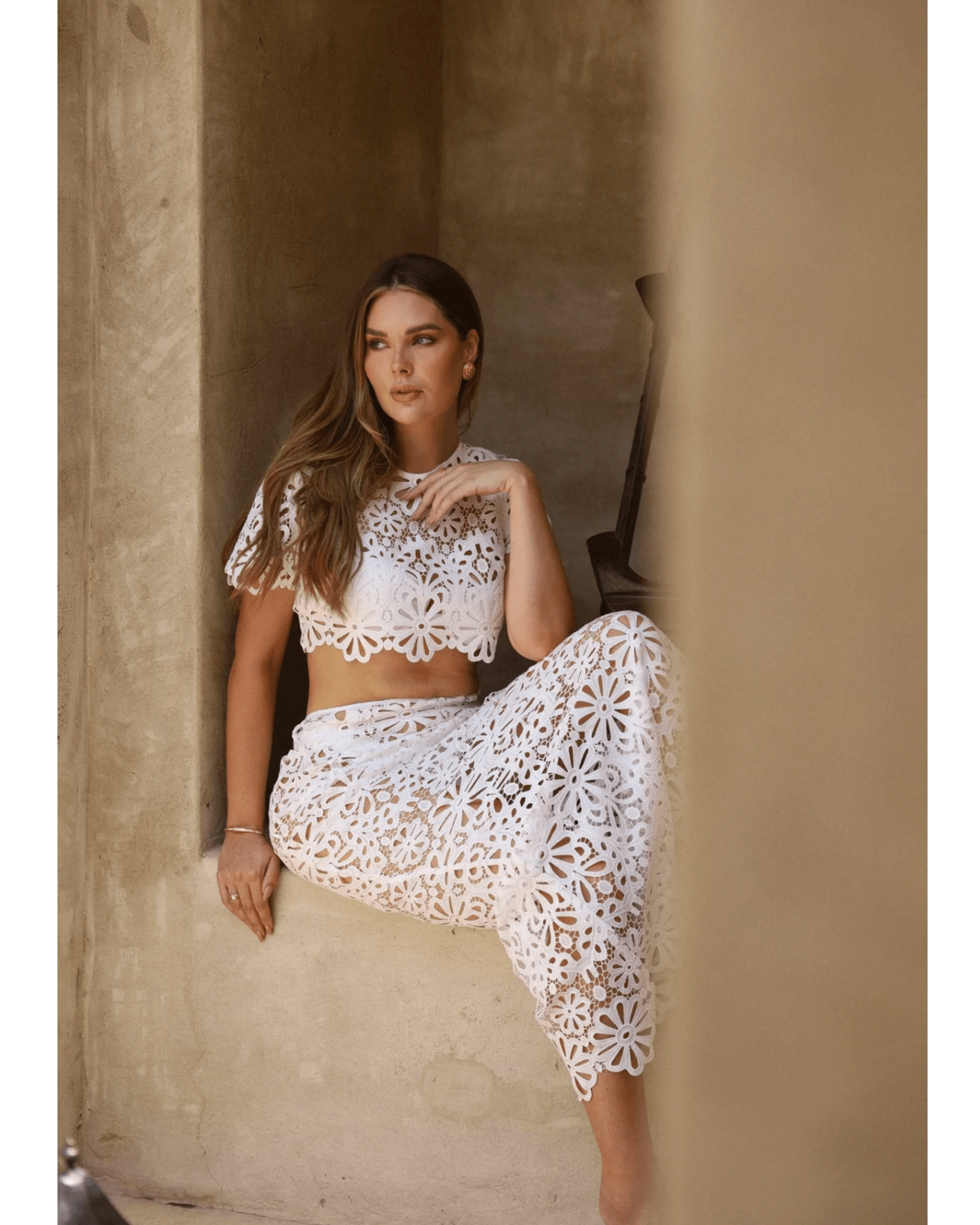 Crochet Short Sleeved Crop Top in White - Endless - UAE Rental and Resale for Women's Fashion