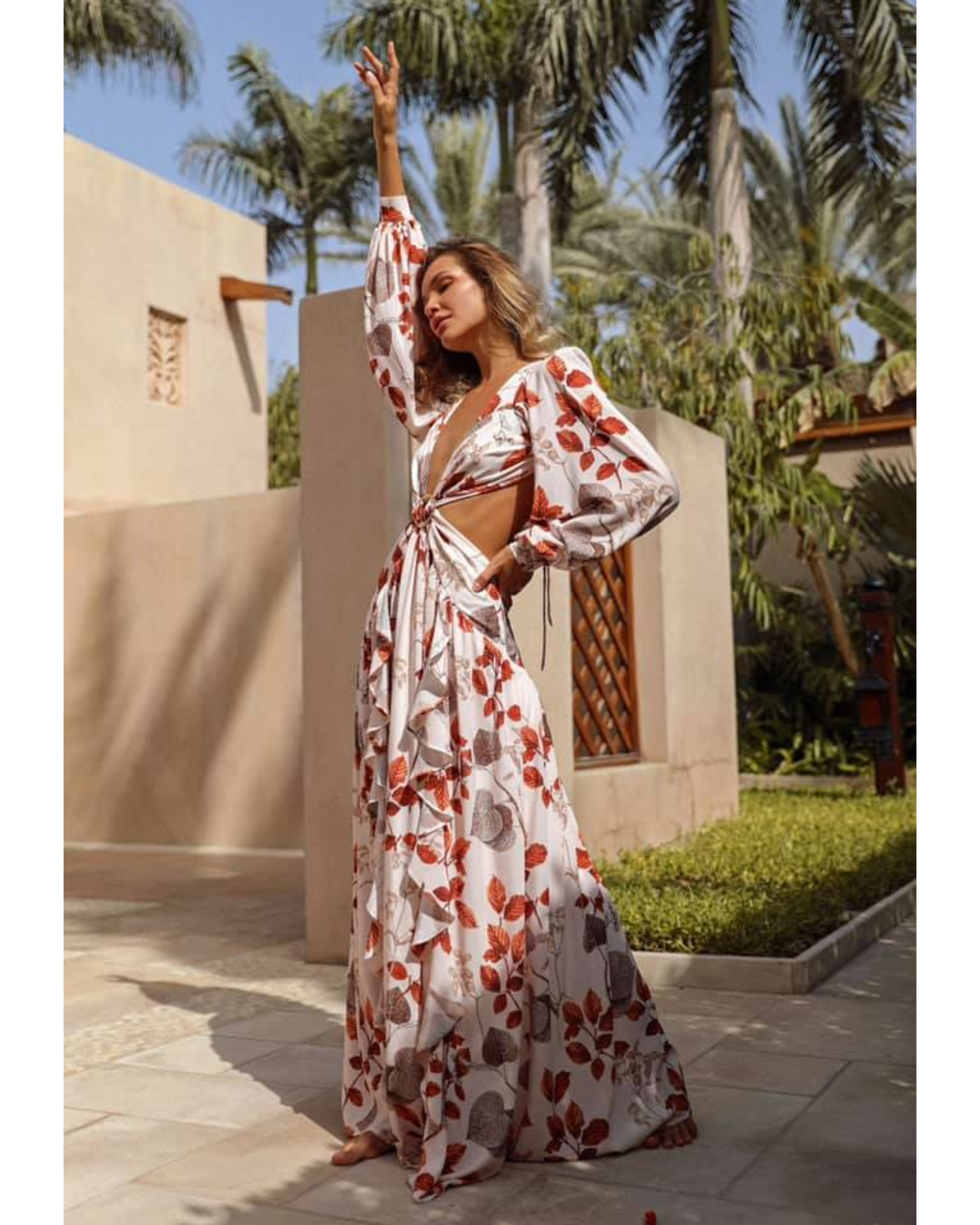 Cut Out Maxi Dress - Endless - UAE Rental and Resale for Women's Fashion