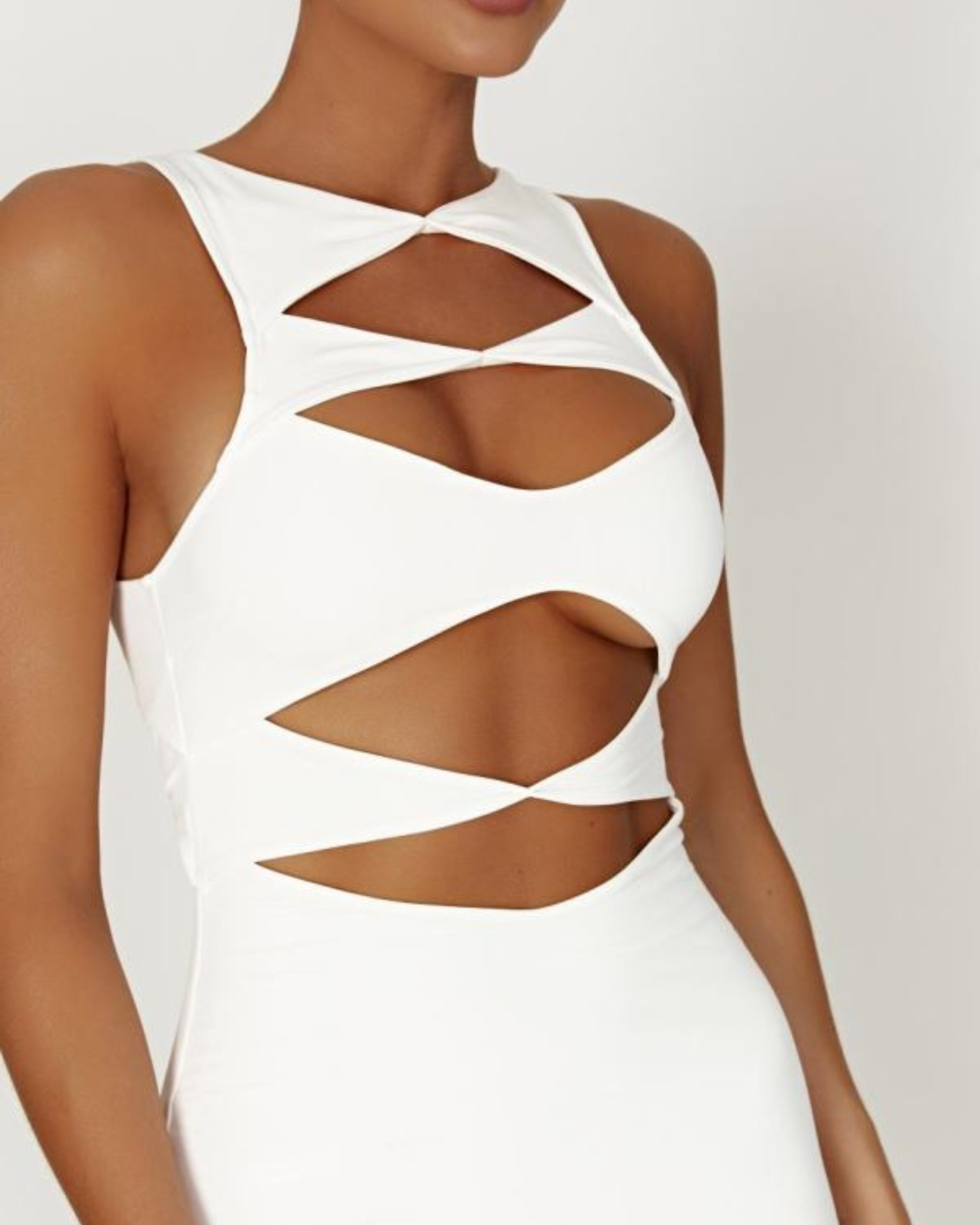 Cut Out Maxi Dress - Endless - UAE Rental and Resale for Women's Fashion