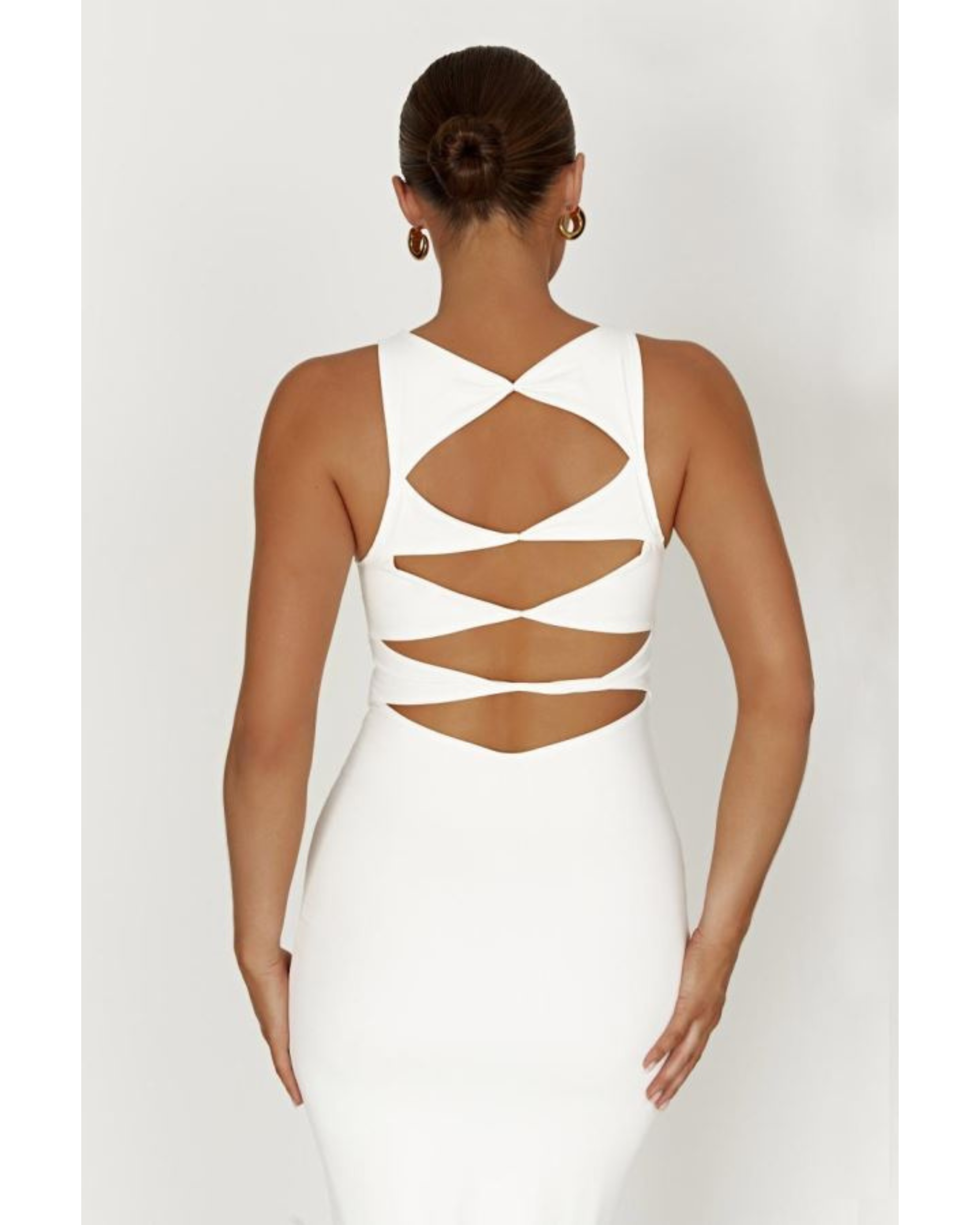 Cut Out Maxi Dress - Endless - UAE Rental and Resale for Women's Fashion
