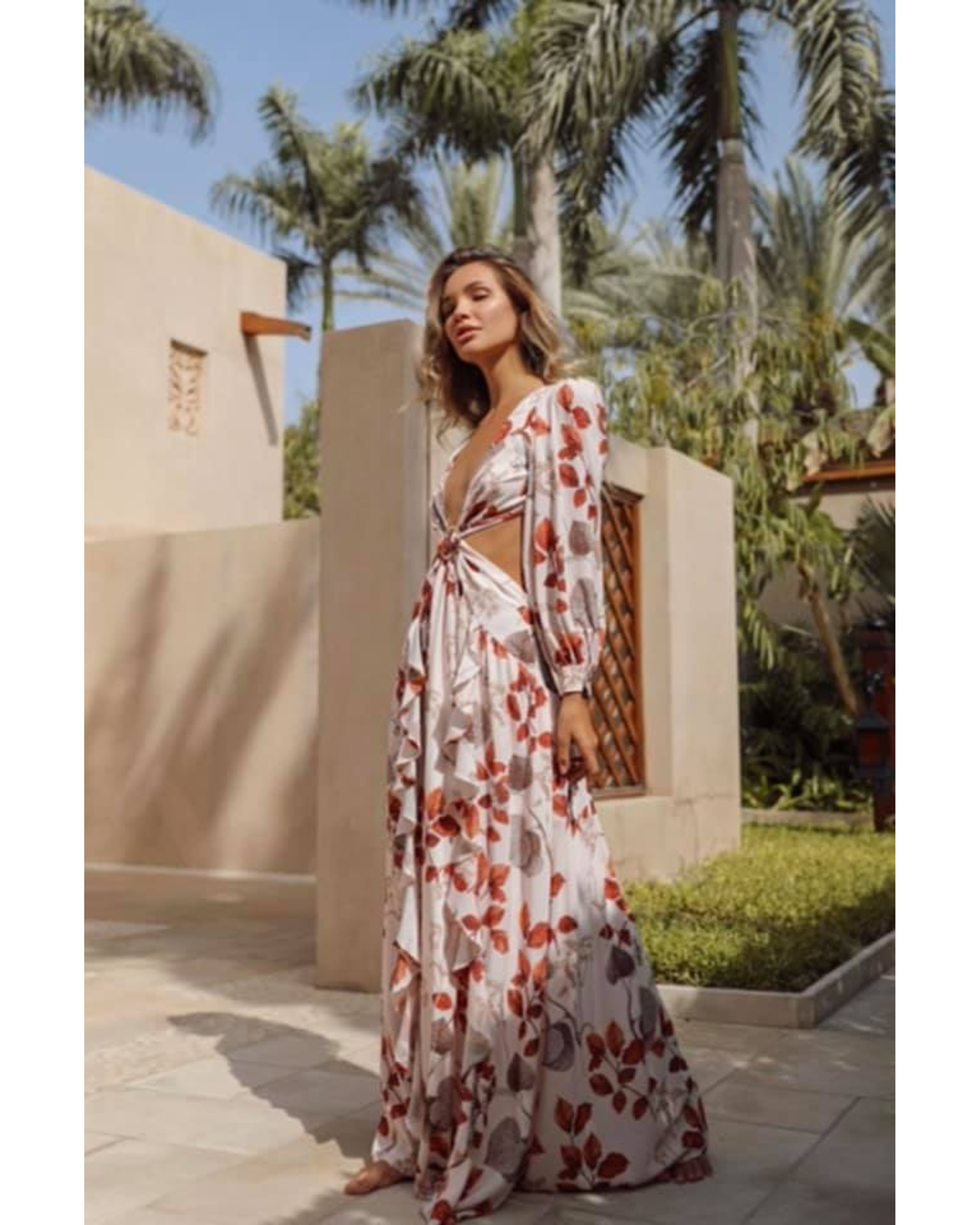 Cut Out Maxi Dress - Endless - UAE Rental and Resale for Women's Fashion