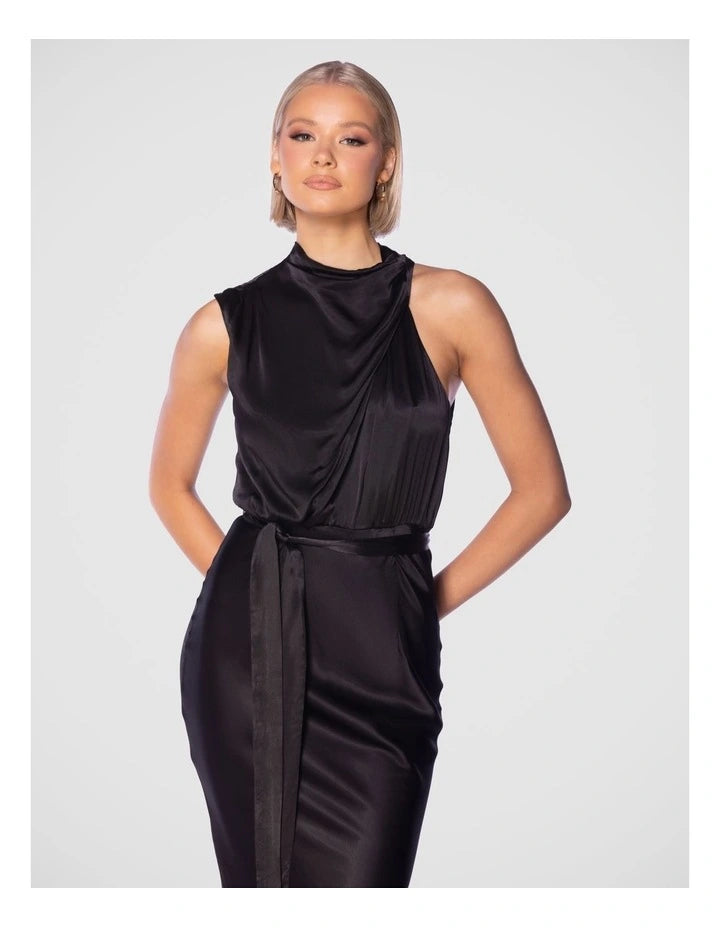 Dakotah Midi Dress - Endless - UAE Rental and Resale for Women's Fashion