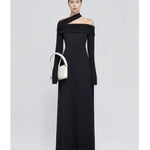 Dione Maxi Dress - Endless - UAE Rental and Resale for Women's Fashion