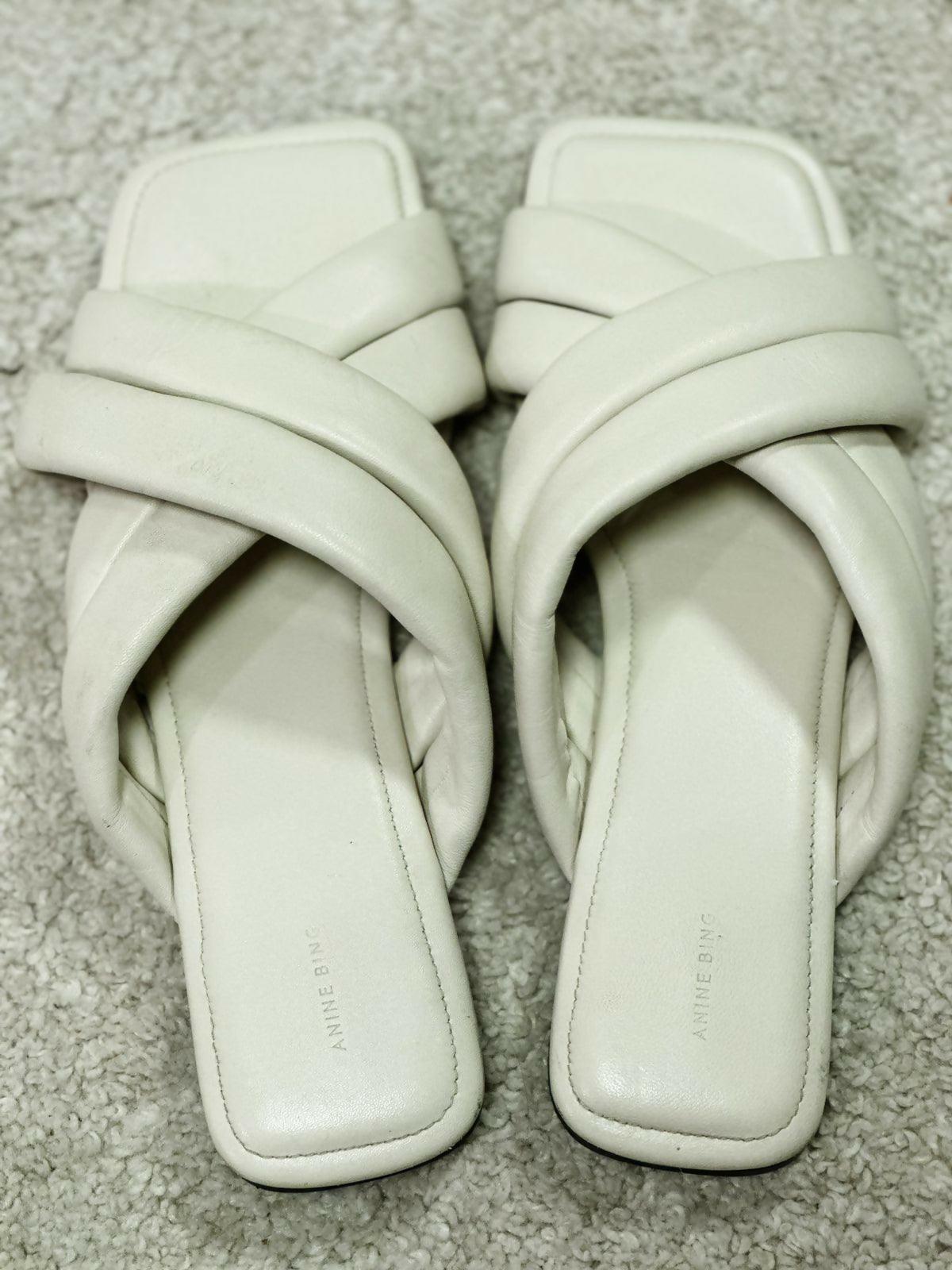 Eve Ivory Sandal - Endless - UAE Rental and Resale for Women's Fashion