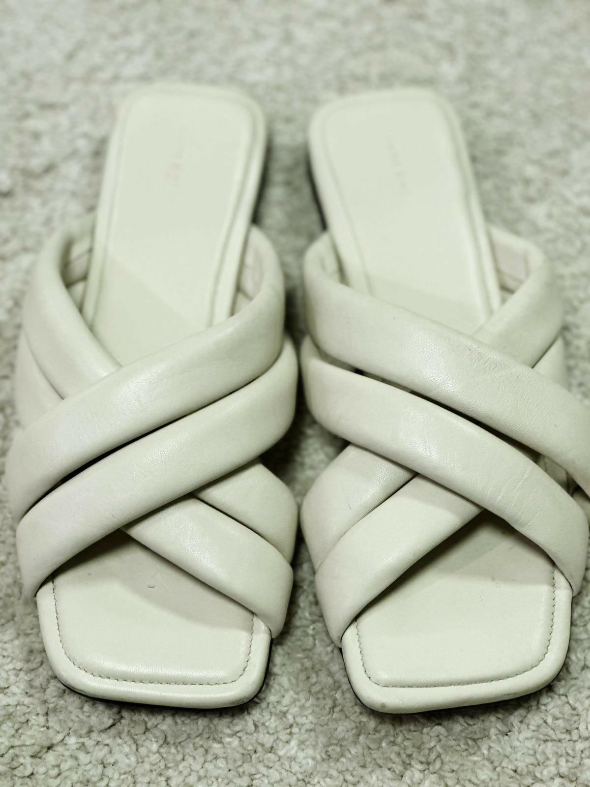 Eve Ivory Sandal - Endless - UAE Rental and Resale for Women's Fashion