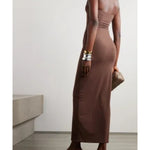 Fits Everybody Tube Dress - Endless - UAE Rental and Resale for Women's Fashion