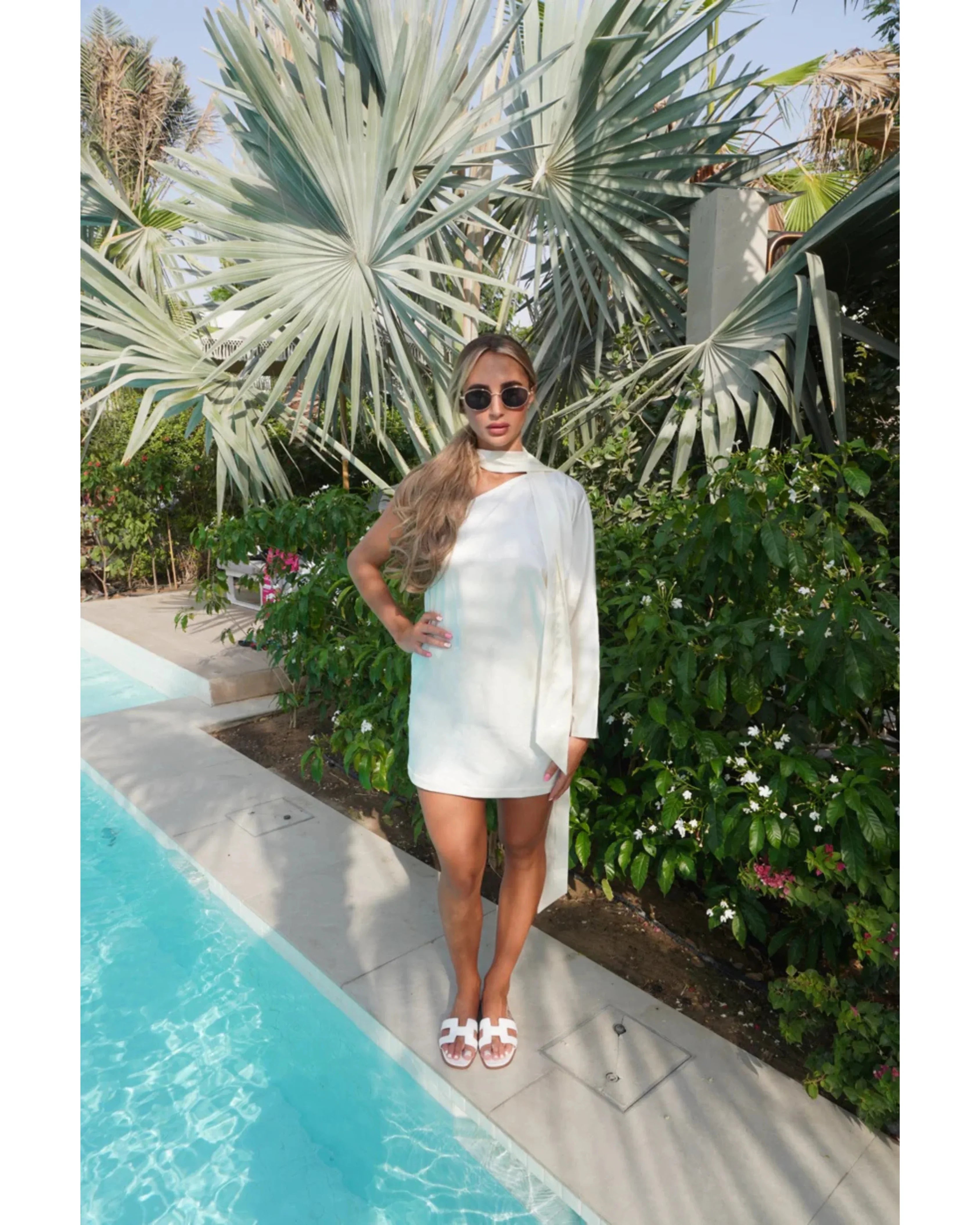 Florence Mini Dress - Endless - UAE Rental and Resale for Women's Fashion