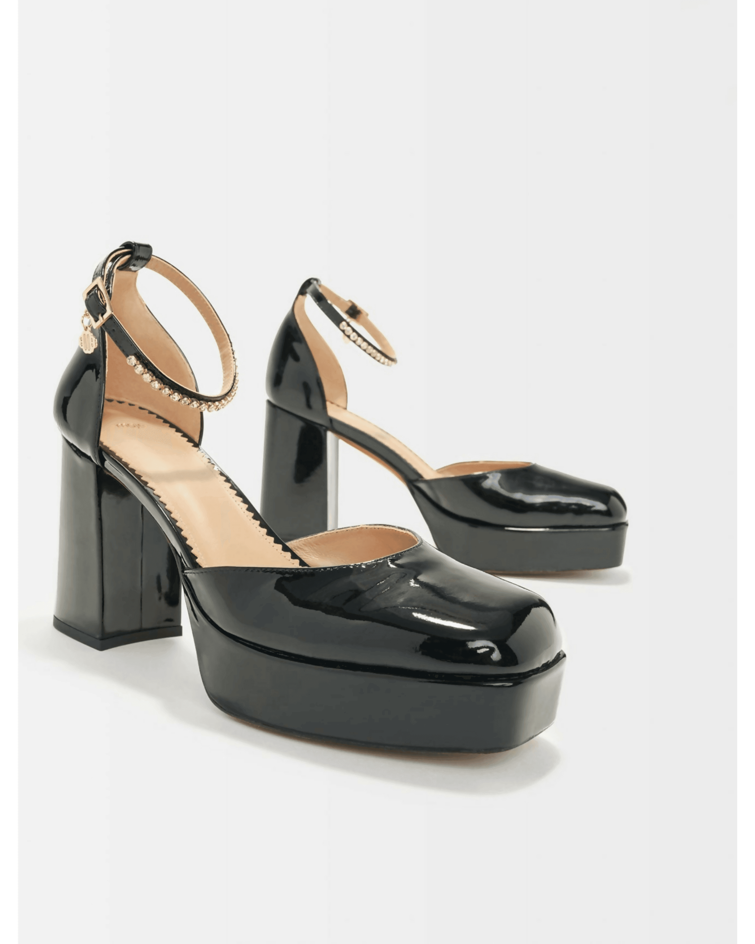 Franci Platform Pumps in Patemt Leather - Endless - UAE Rental and Resale for Women's Fashion