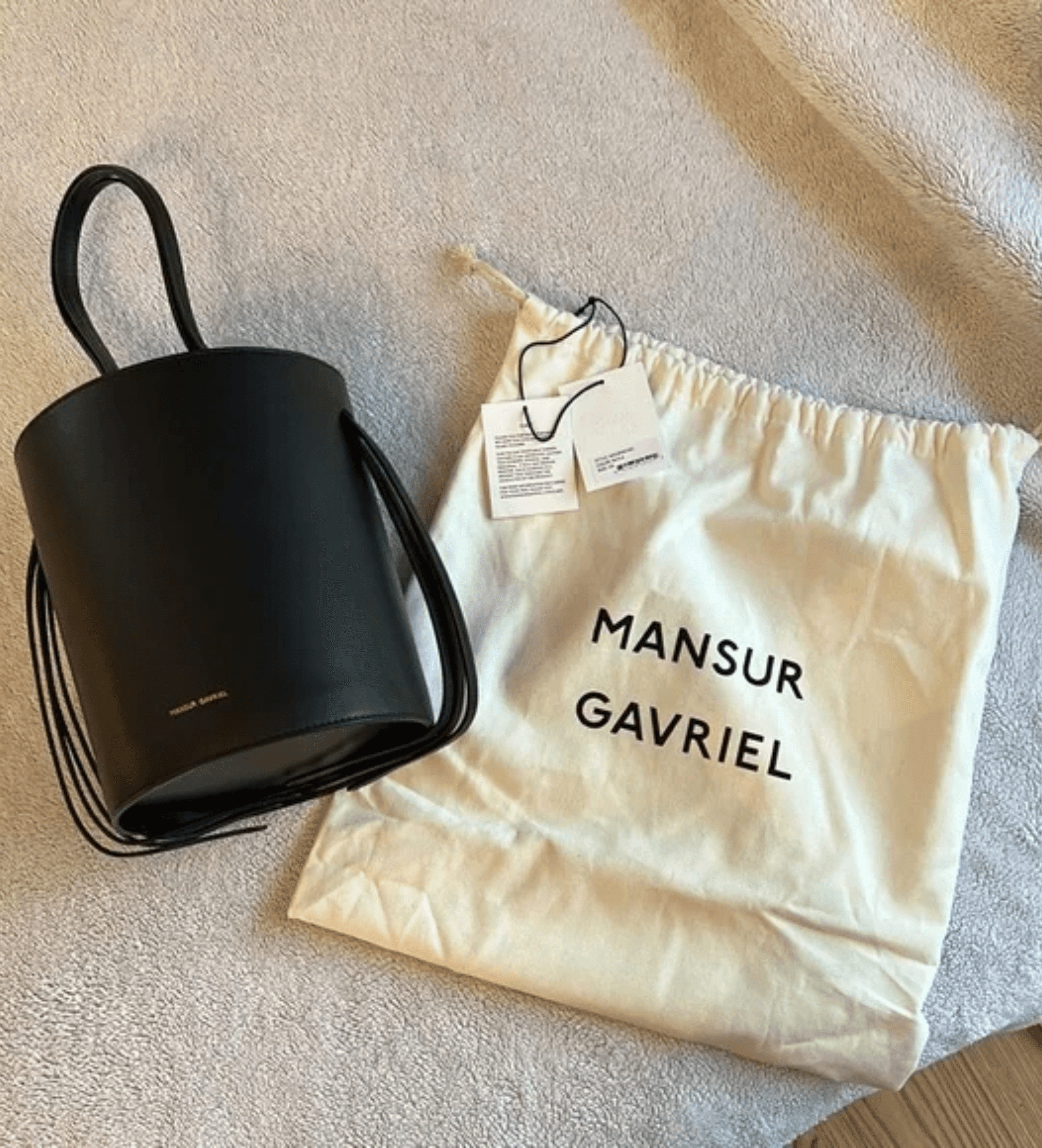 Fringe Bucket Bag - Endless - UAE Rental and Resale for Women's Fashion