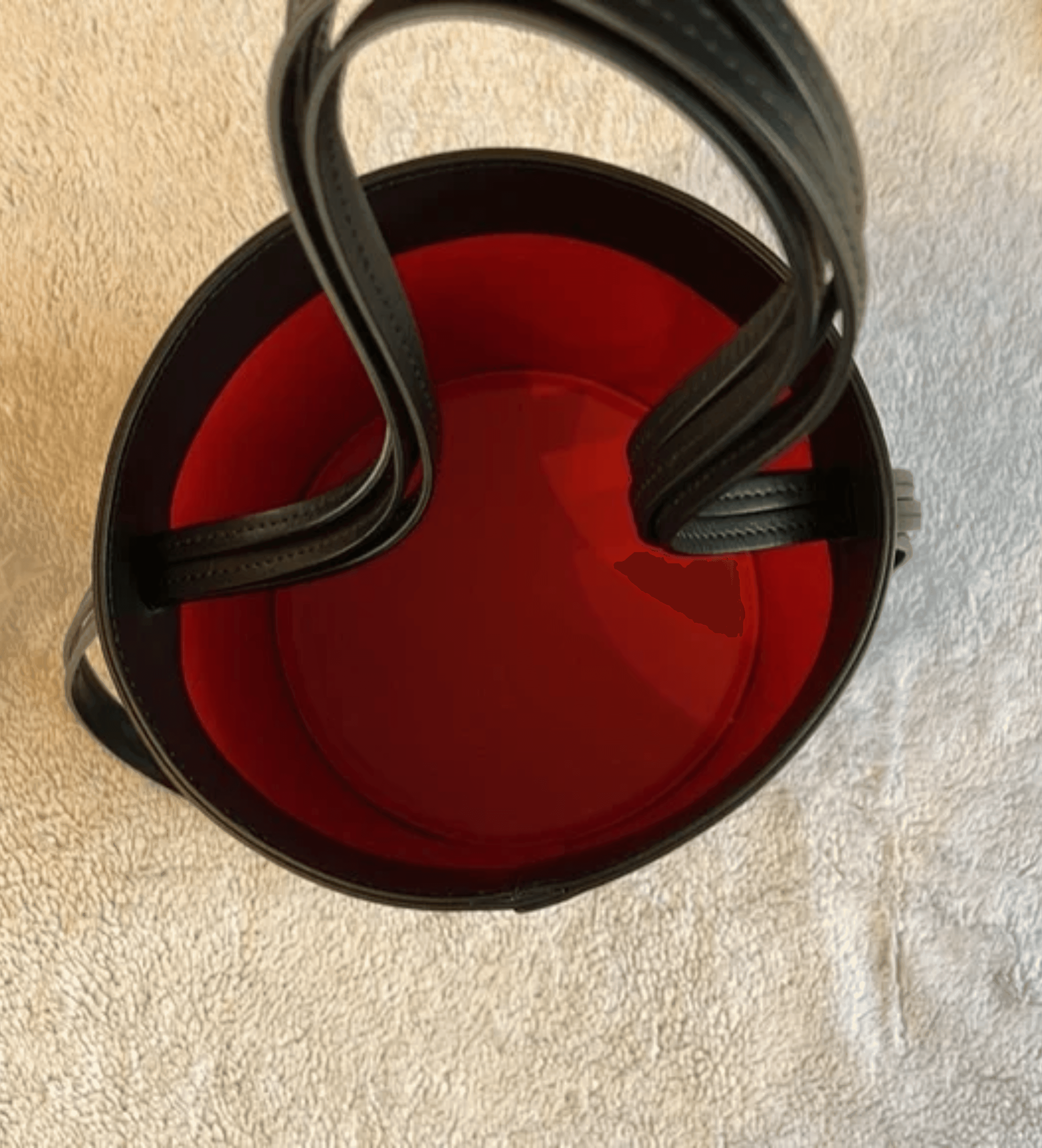 Fringe Bucket Bag - Endless - UAE Rental and Resale for Women's Fashion