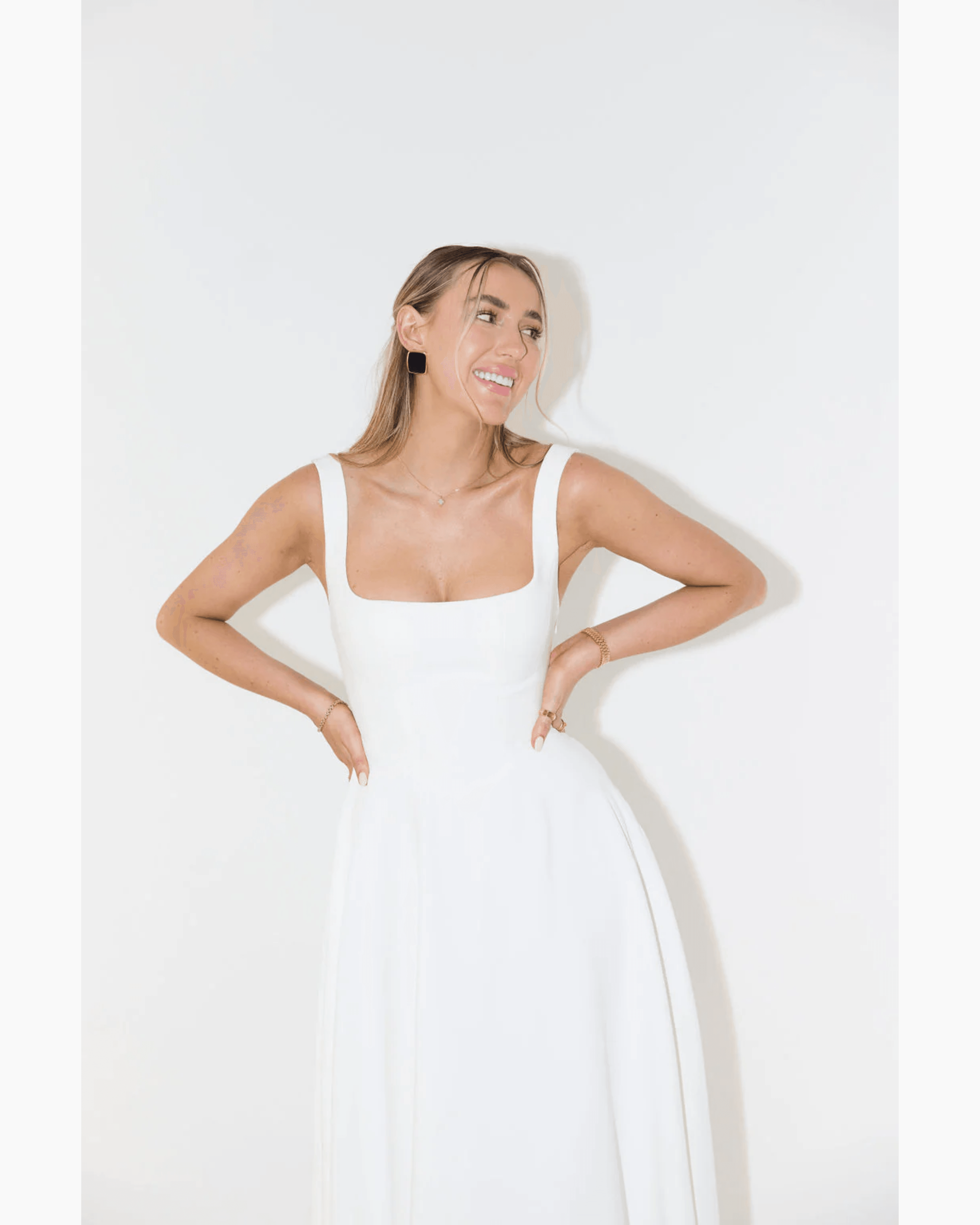 High Waist Square Neck Midi Dress - Endless - UAE Rental and Resale for Women's Fashion