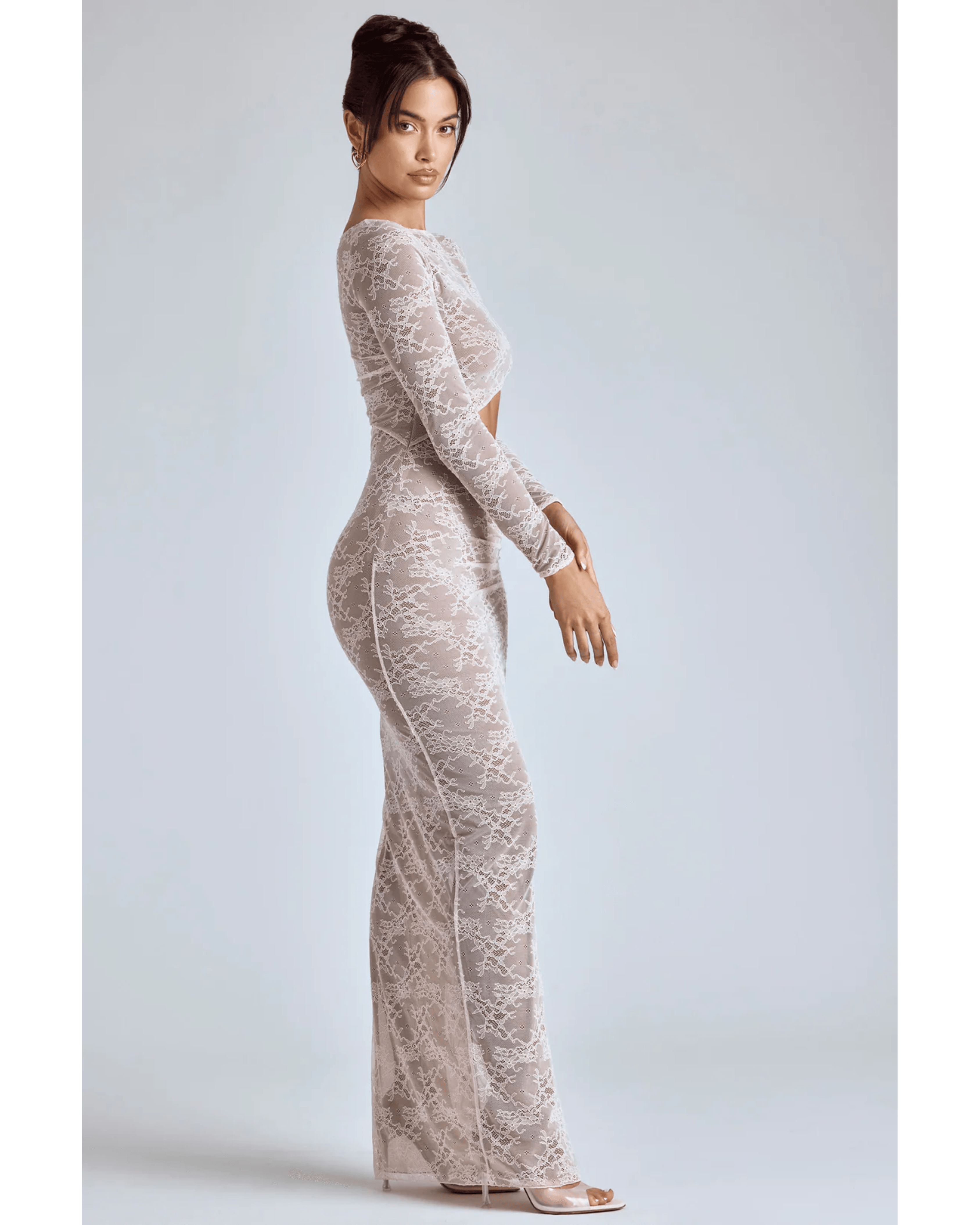 Ingrid Lace Long Sleeve Maxi Dress - Endless - UAE Rental and Resale for Women's Fashion
