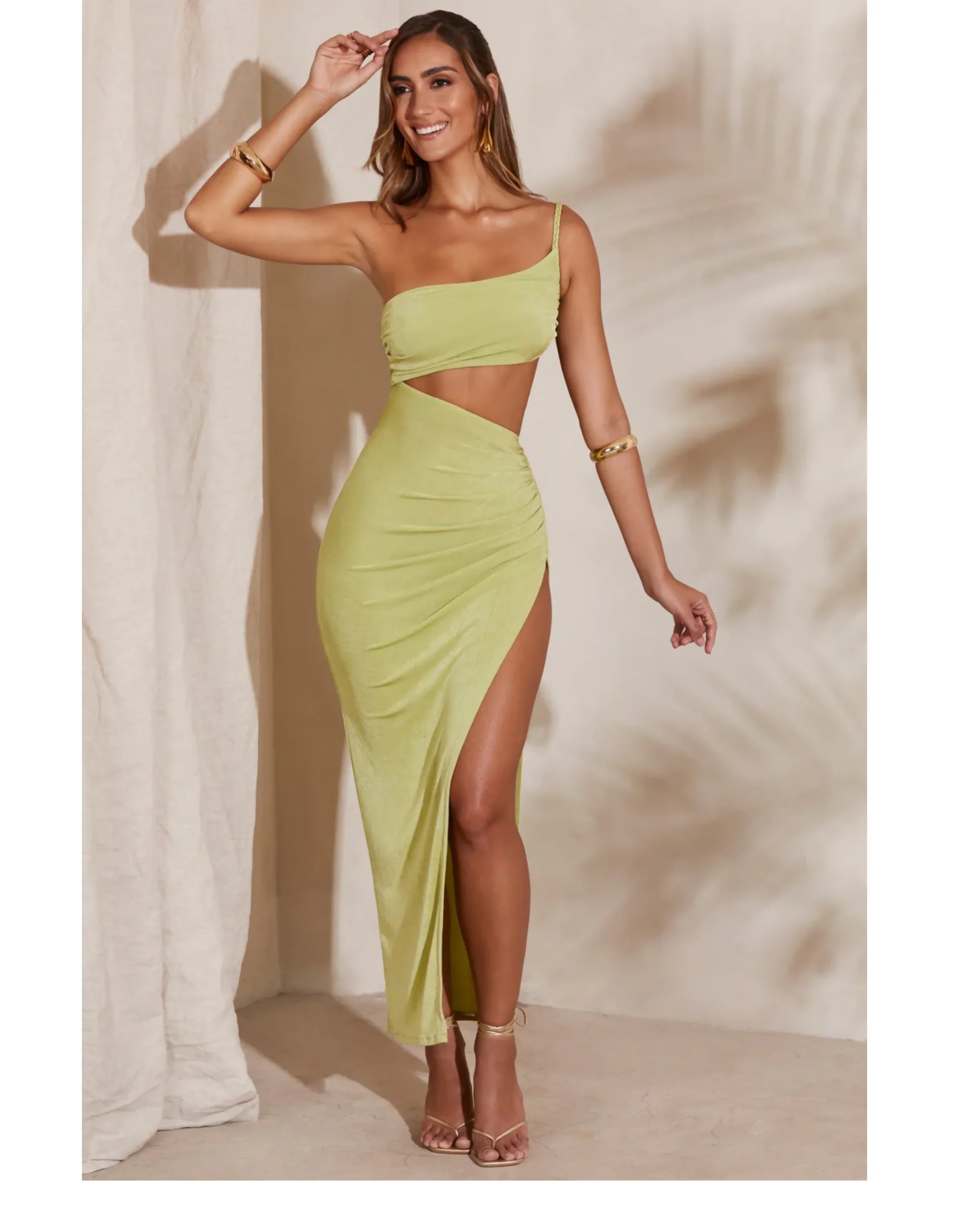 Ishtar Cut Out Maxi Dress - Endless - UAE Rental and Resale for Women's Fashion