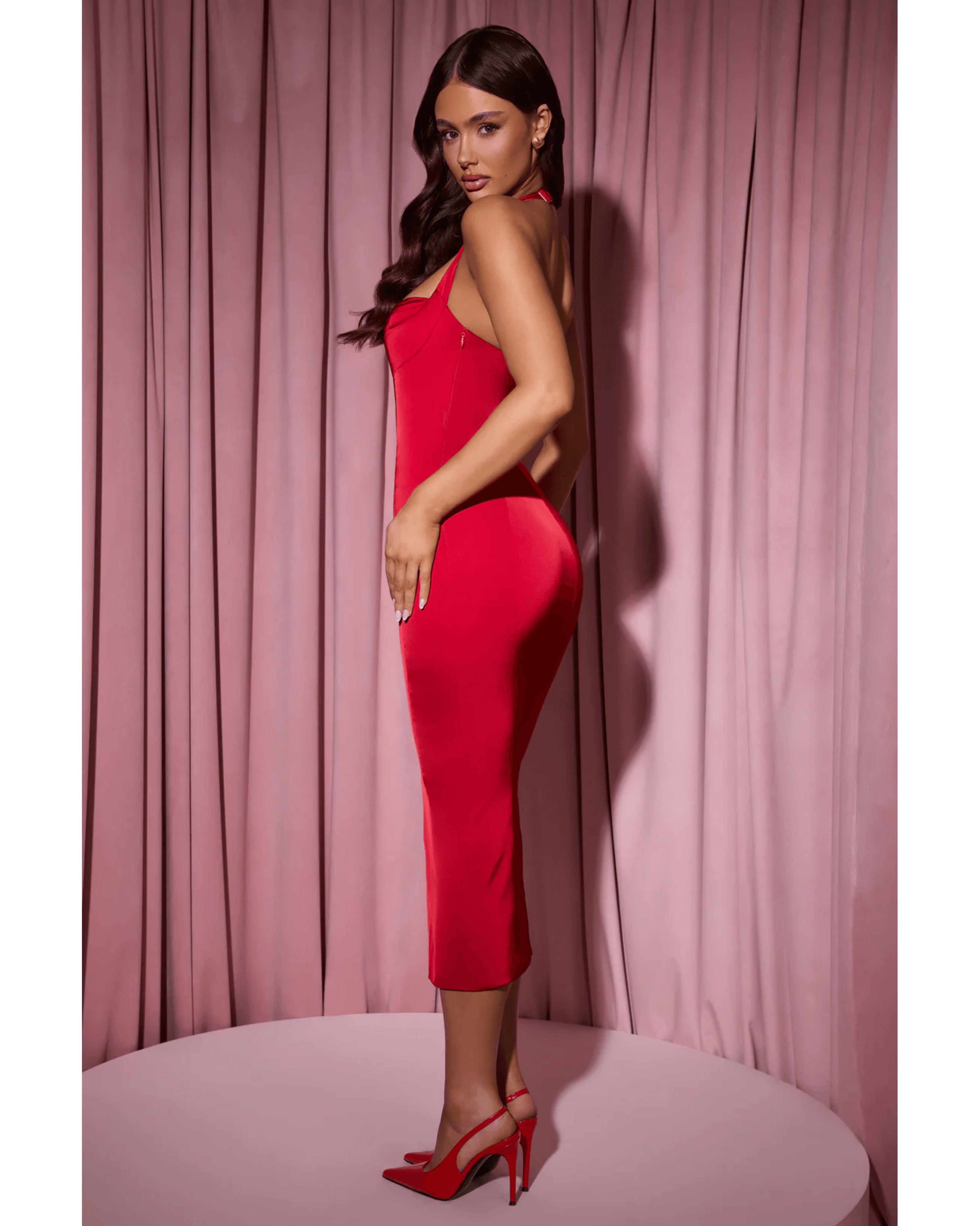 Ismay Layered Halterneck Bodycon Midi Dress - Endless - UAE Rental and Resale for Women's Fashion