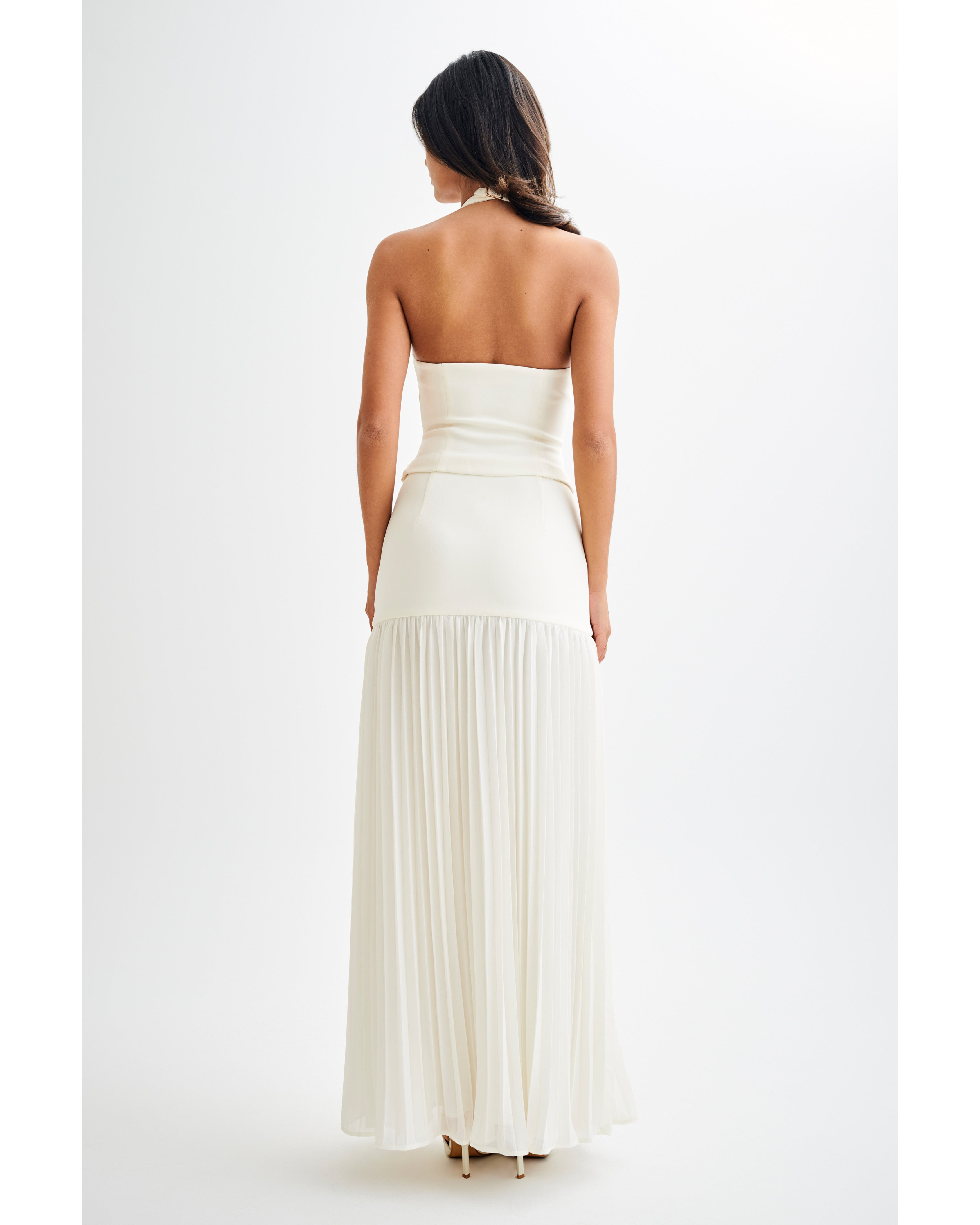 Jillian Pleated Maxi Skirt - Endless - UAE Rental and Resale for Women's Fashion