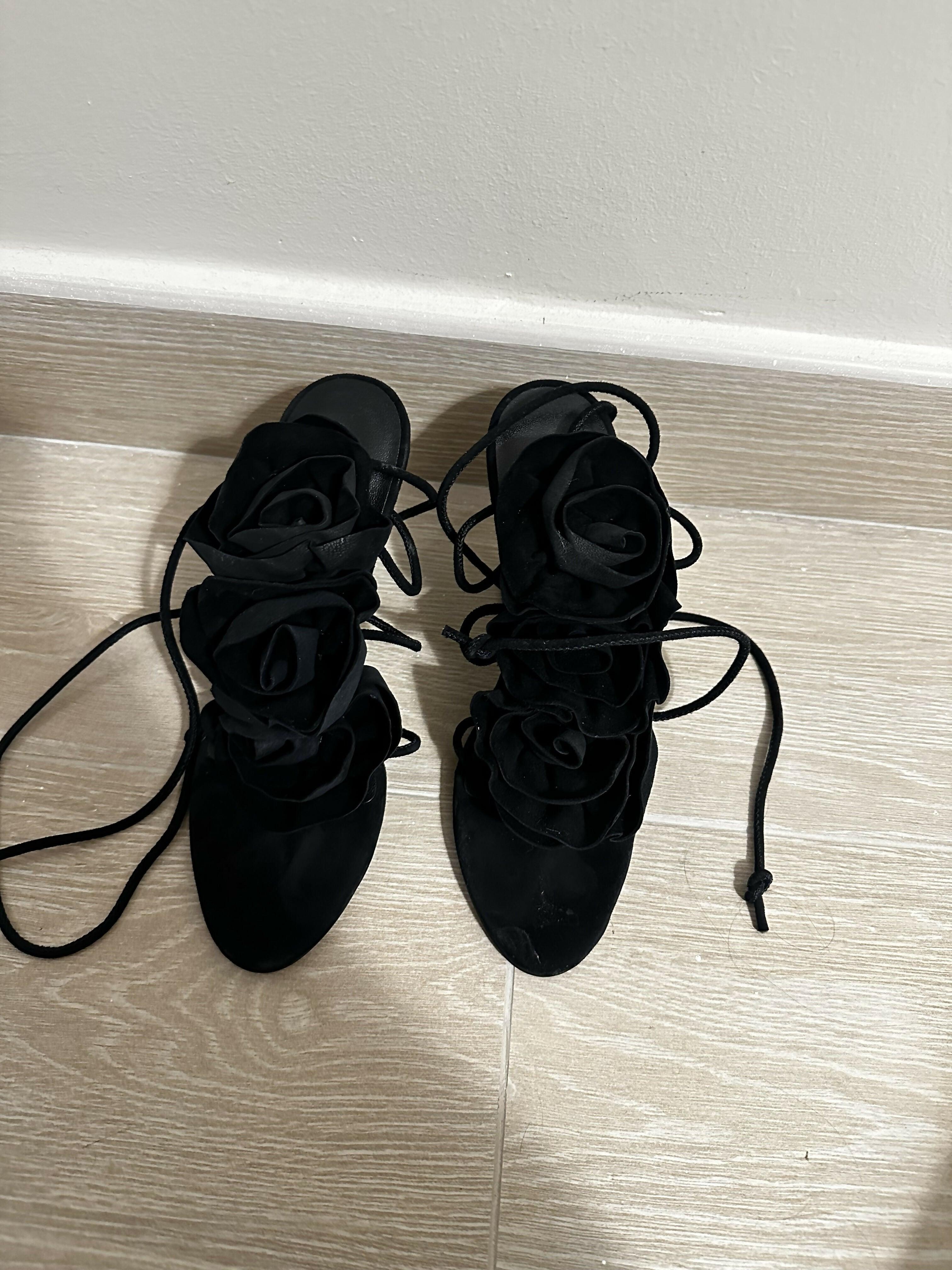 Karli 100 Lace-up Sandals - Endless - UAE Rental and Resale for Women's Fashion
