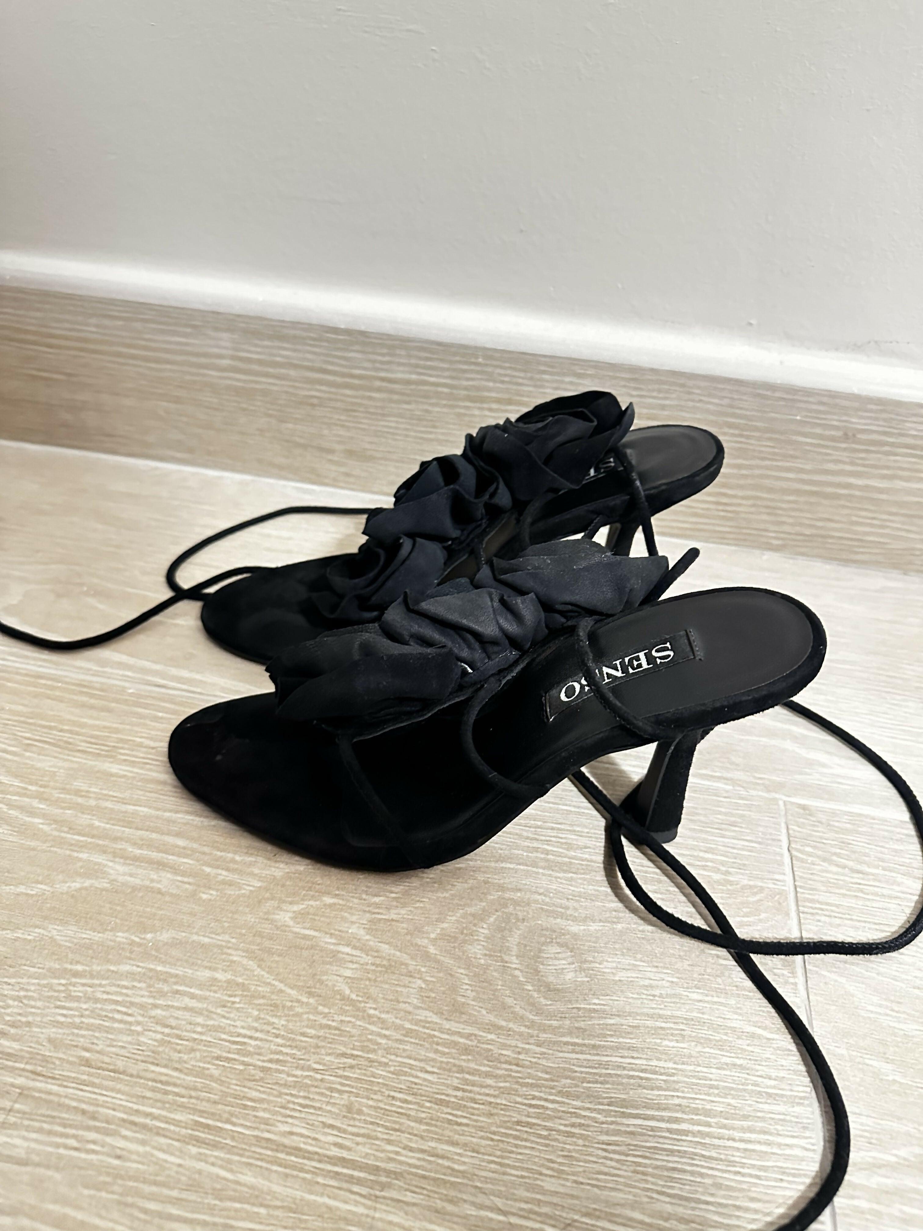 Karli 100 Lace-up Sandals - Endless - UAE Rental and Resale for Women's Fashion